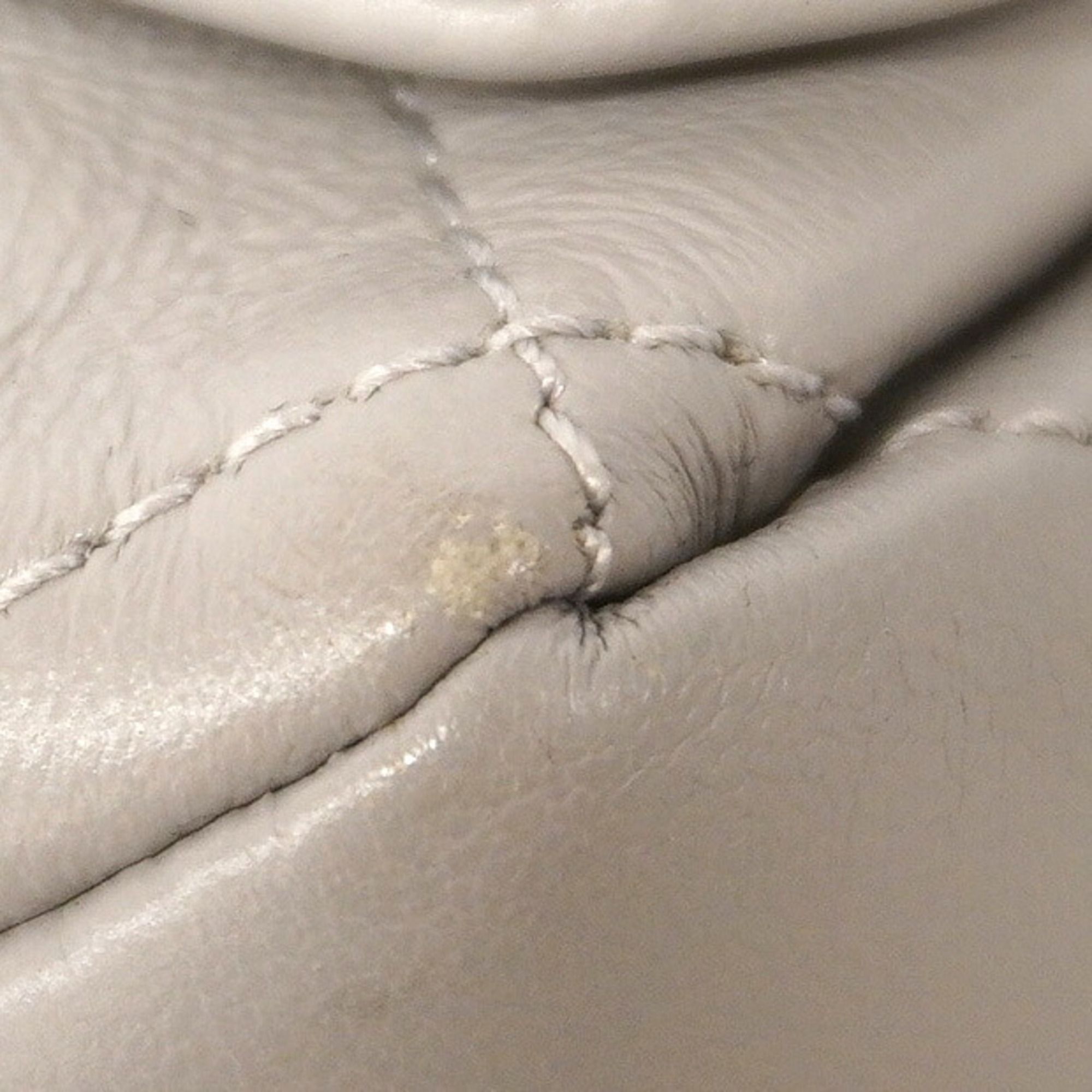 Leather Shoulder Bag (Pre-Owned) - Chanel - Modalova