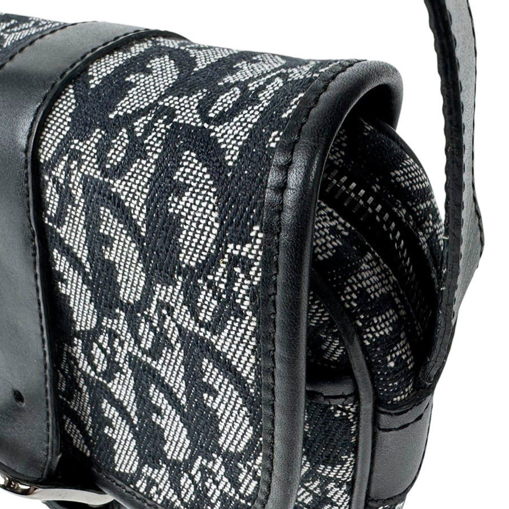 Canvas Leather Shoulder Bag (Pre-Owned) - Christian Dior - Modalova