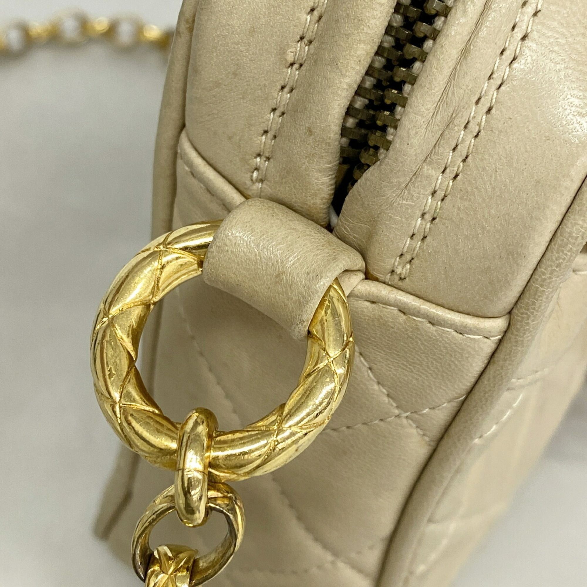 Leather Shoulder Bag (Pre-Owned) - Chanel - Modalova