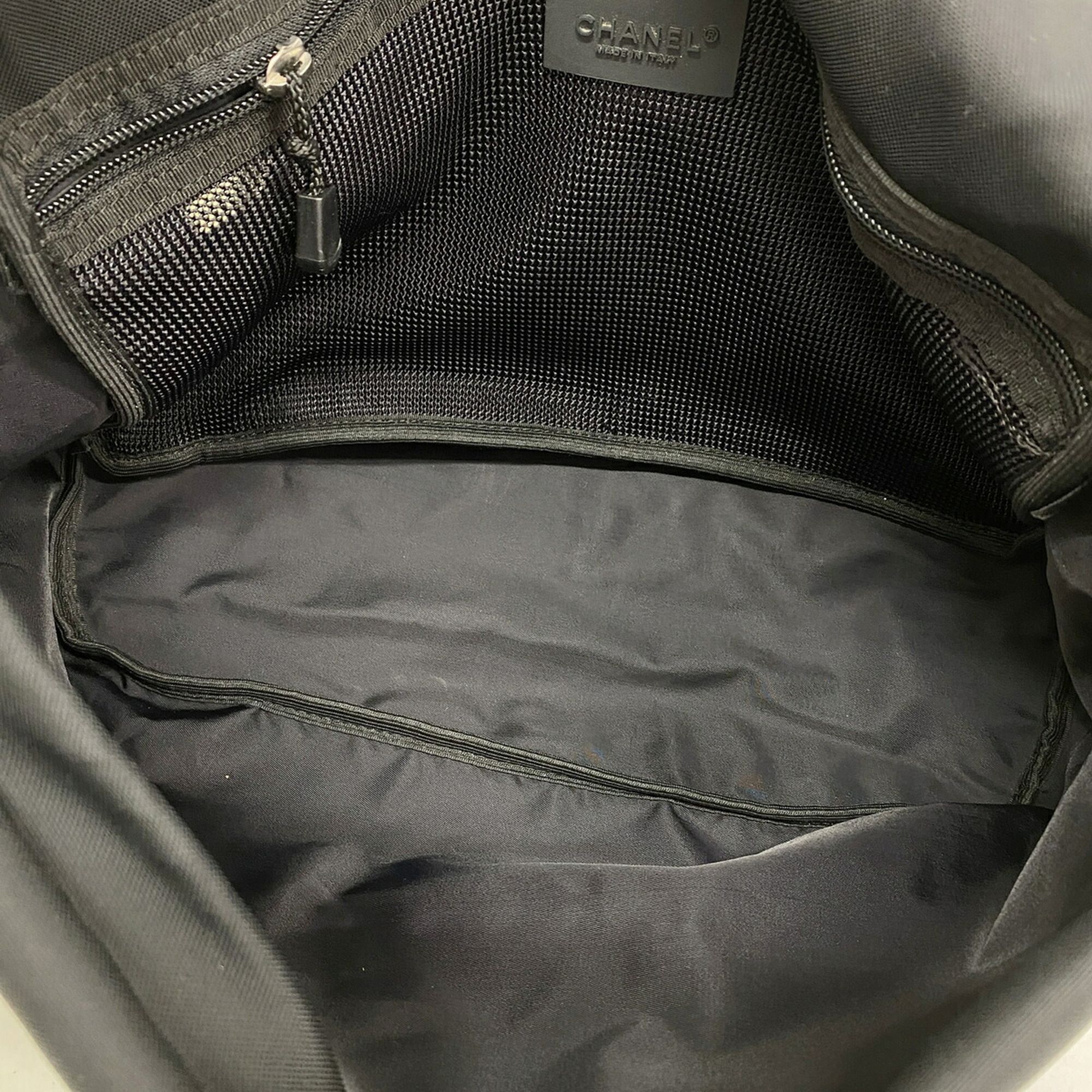 Nylon Shoulder Bag (Pre-Owned) - Chanel - Modalova
