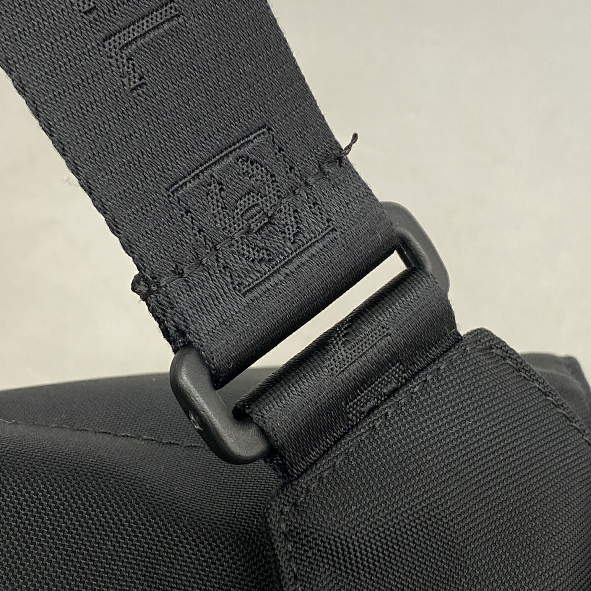 Nylon Shoulder Bag (Pre-Owned) - Chanel - Modalova