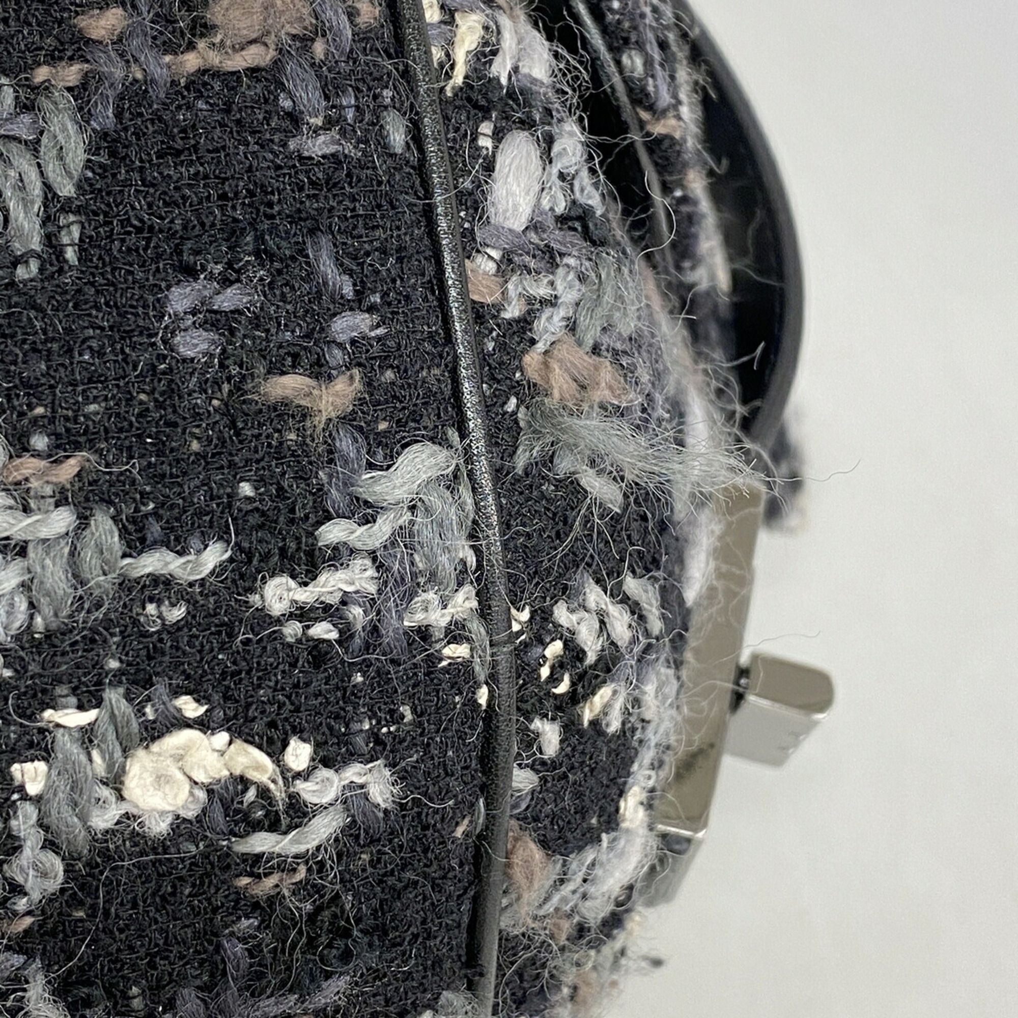 Tweed Shoulder Bag (Pre-Owned) - Chanel - Modalova