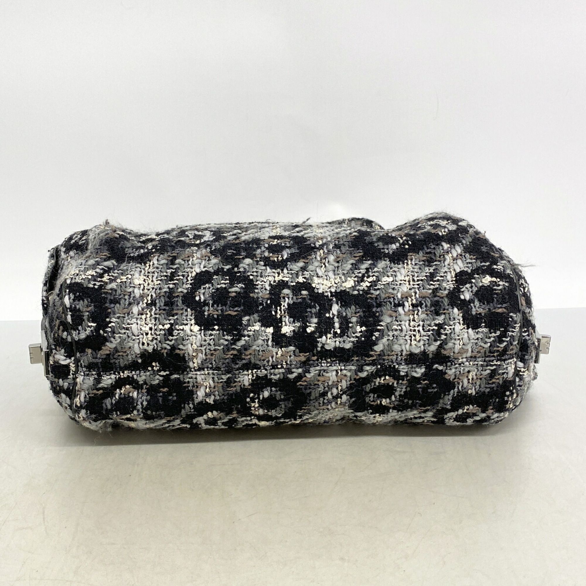 Tweed Shoulder Bag (Pre-Owned) - Chanel - Modalova
