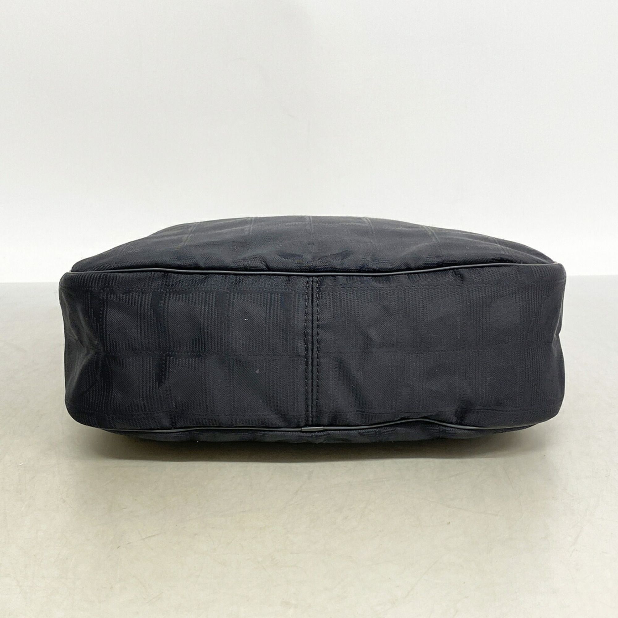 Nylon Shoulder Bag (Pre-Owned) - Chanel - Modalova
