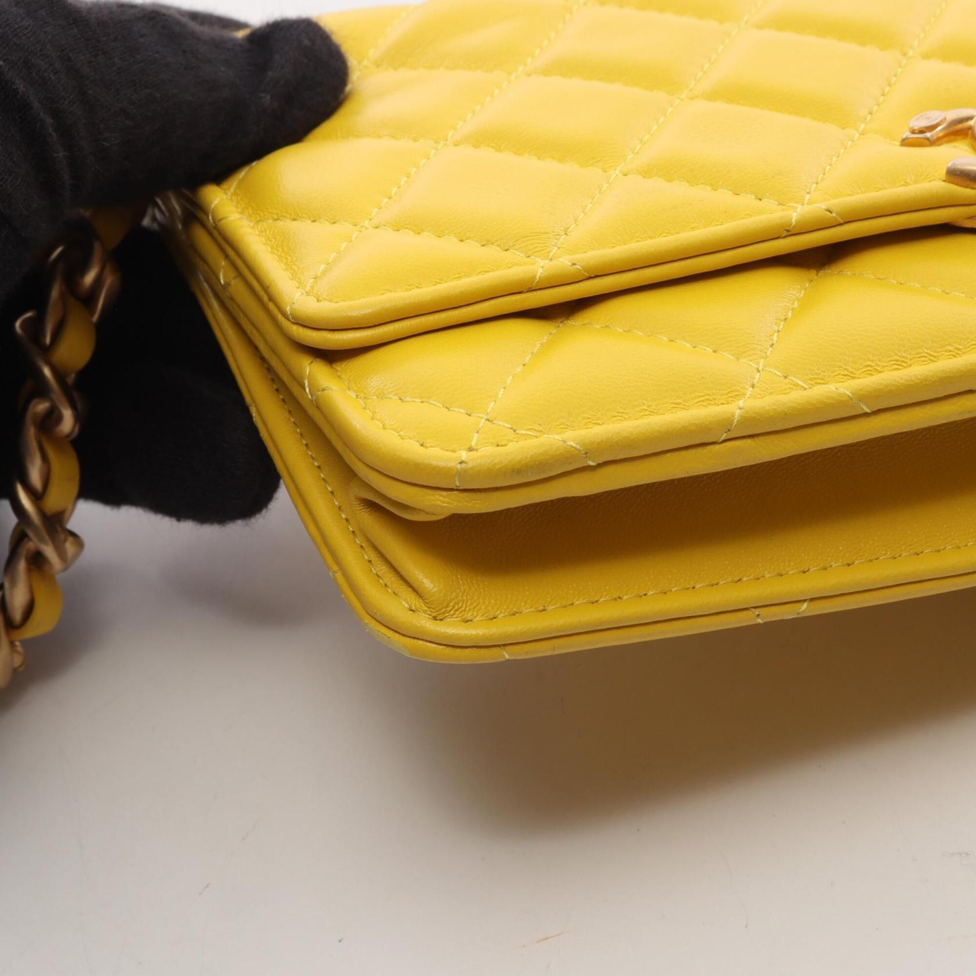 Leather Handbag Shoulder Bag (Pre-Owned) - Chanel - Modalova