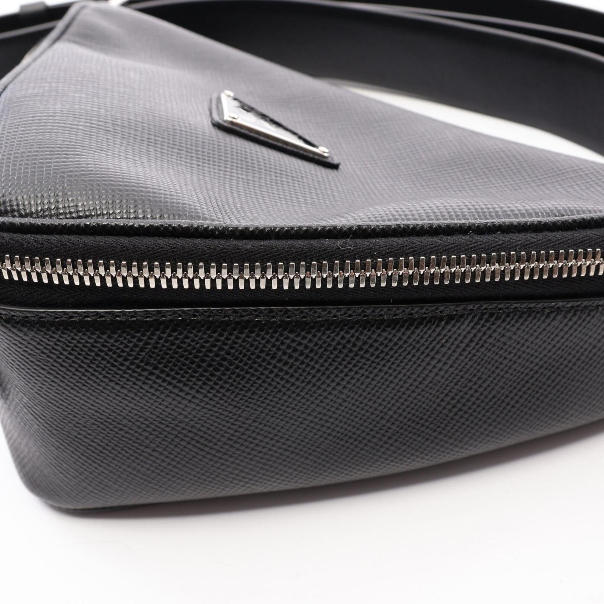 Saffiano Handbag Shoulder Bag (Pre-Owned) - Prada - Modalova