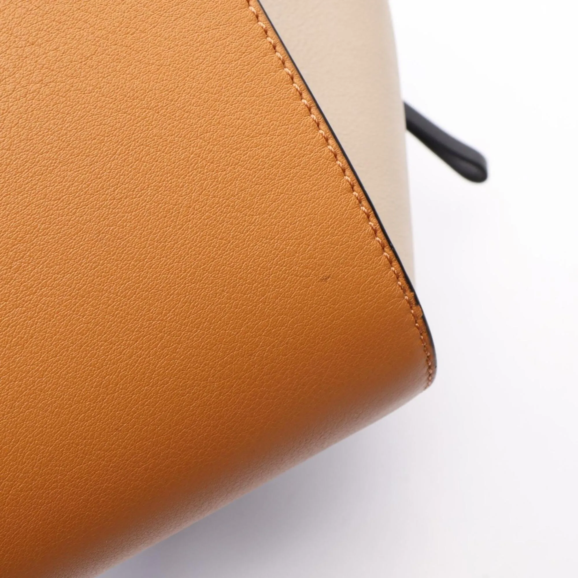 Leather Handbag (Pre-Owned) - Loewe - Modalova