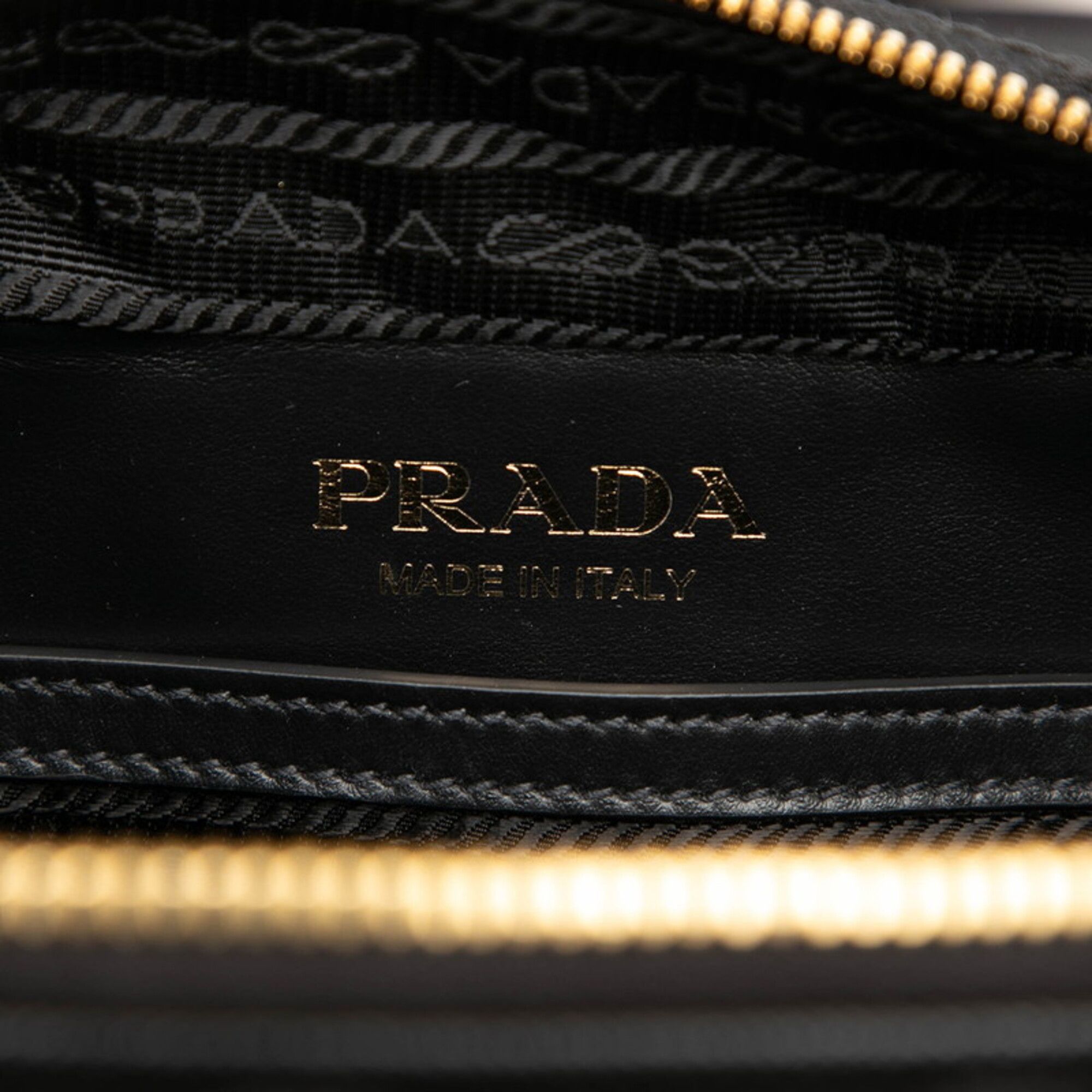 Canvas Leather Shoulder Bag (Pre-Owned) - Prada - Modalova
