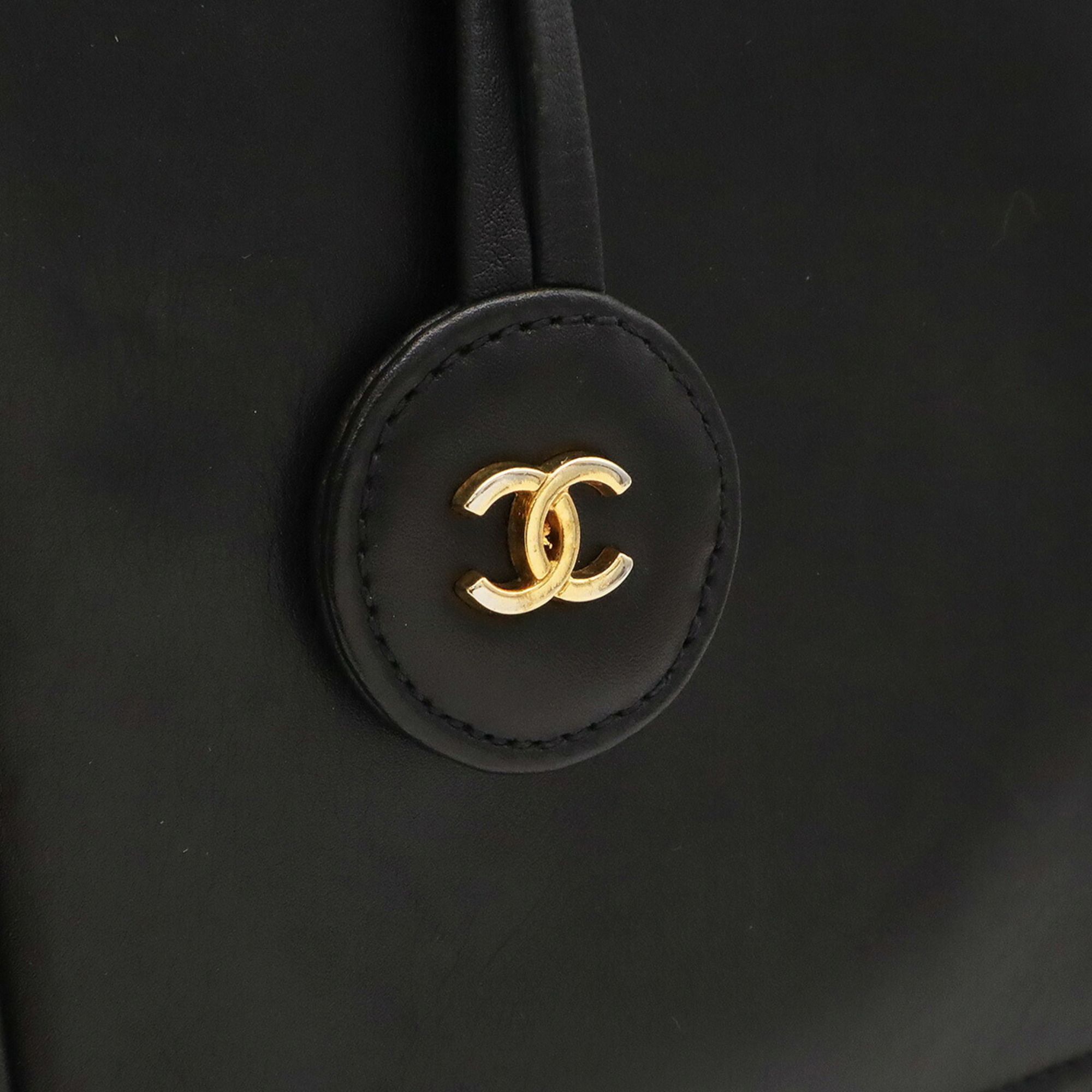 Leather Shoulder Bag (Pre-Owned) - Chanel - Modalova