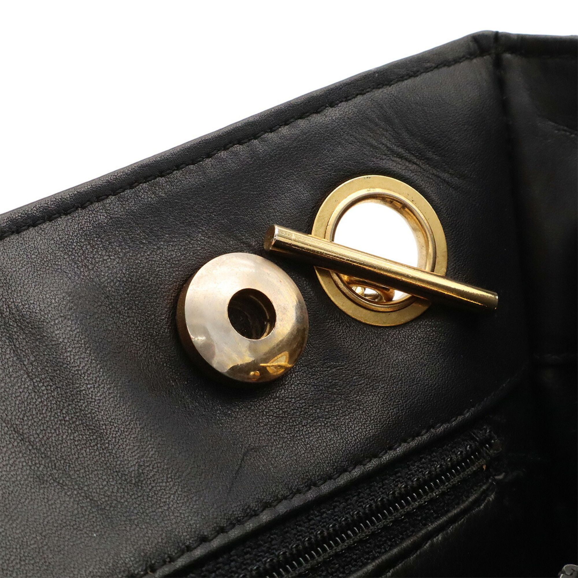 Leather Shoulder Bag (Pre-Owned) - Chanel - Modalova