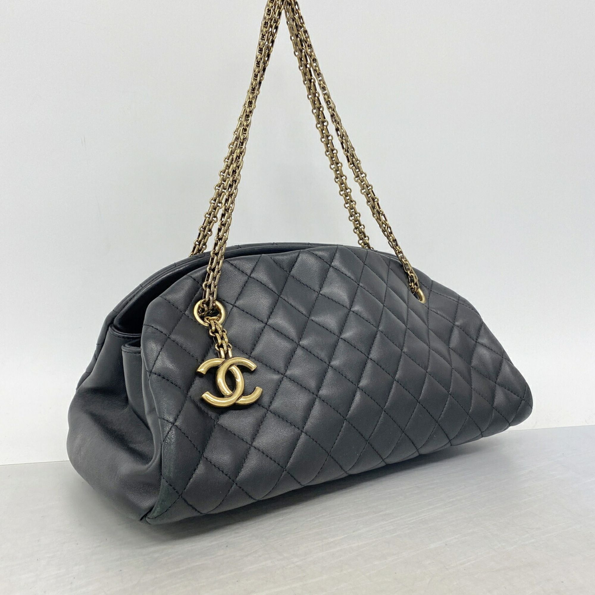 Leather Shoulder Bag (Pre-Owned) - Chanel - Modalova