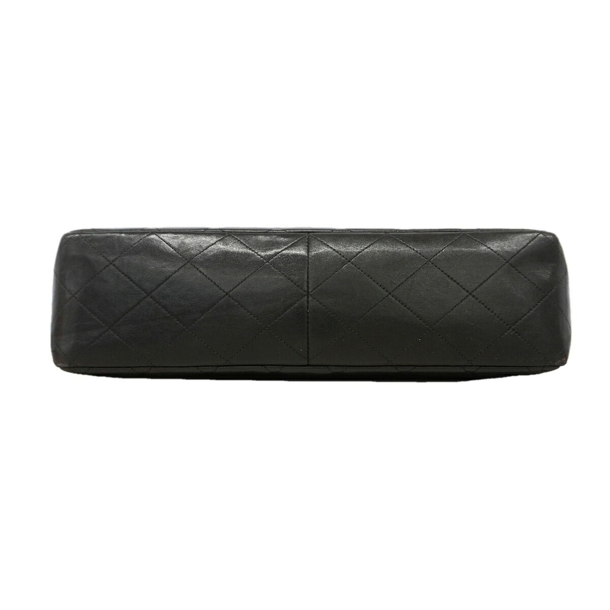 Leather Shoulder Bag (Pre-Owned) - Chanel - Modalova