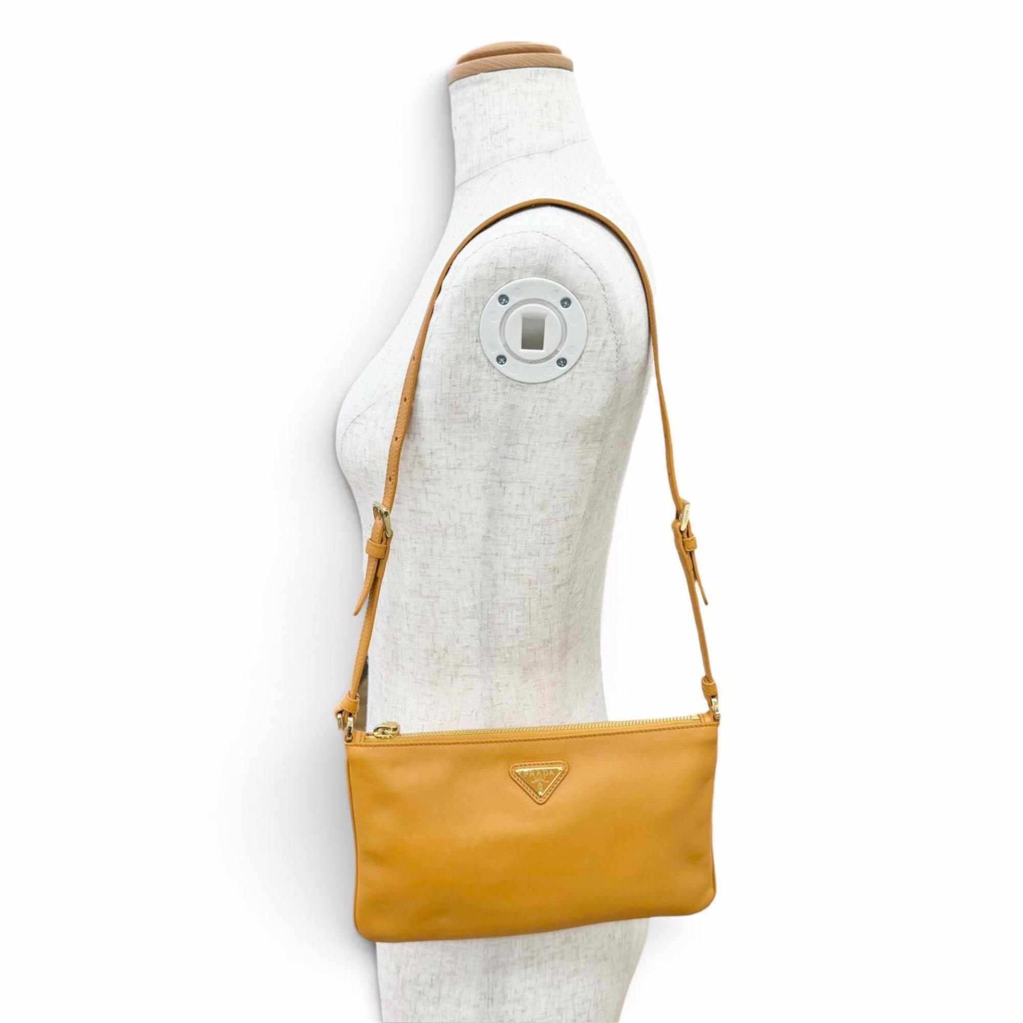 Shoulder Bag (Pre-Owned) - Prada - Modalova