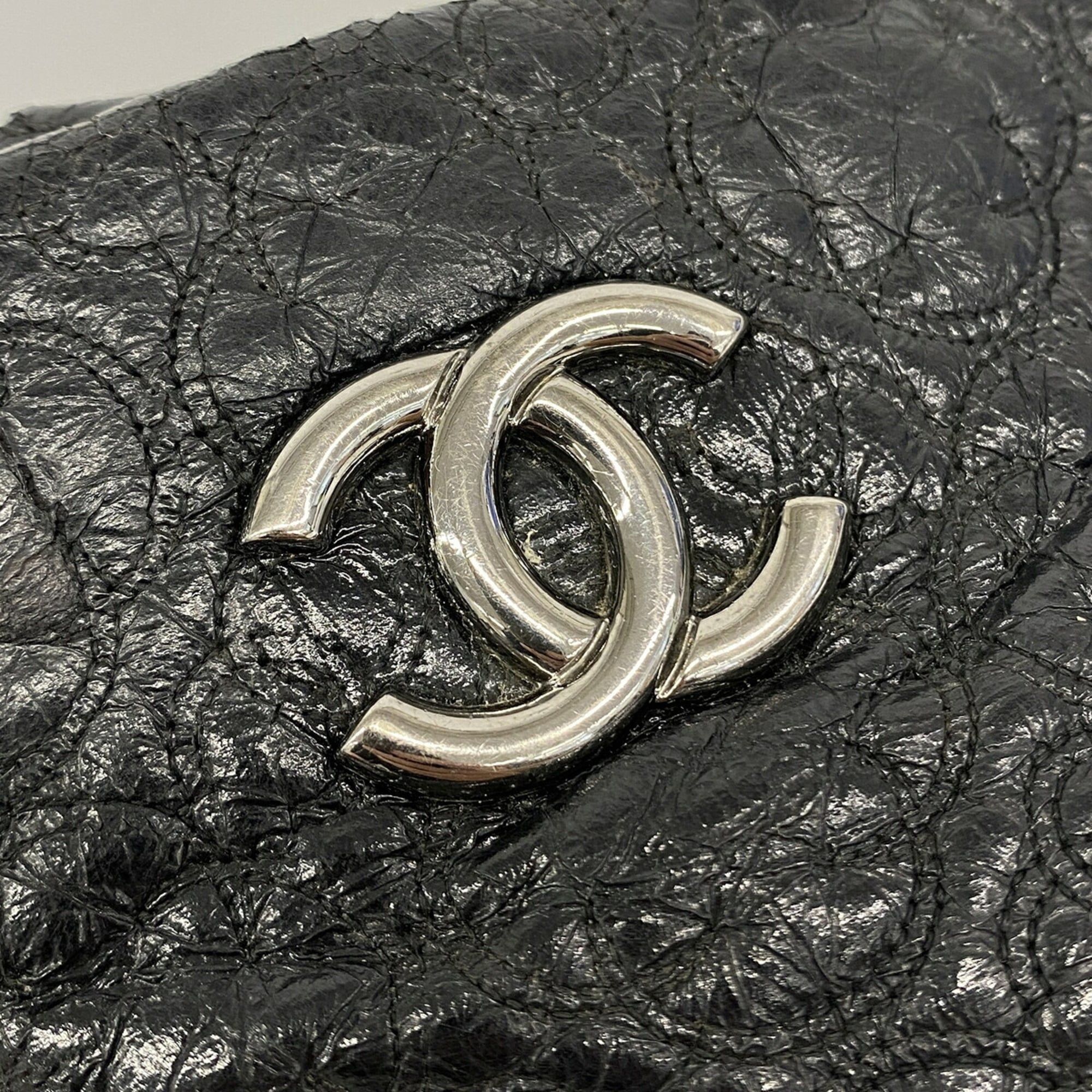 Leather Shoulder Bag (Pre-Owned) - Chanel - Modalova