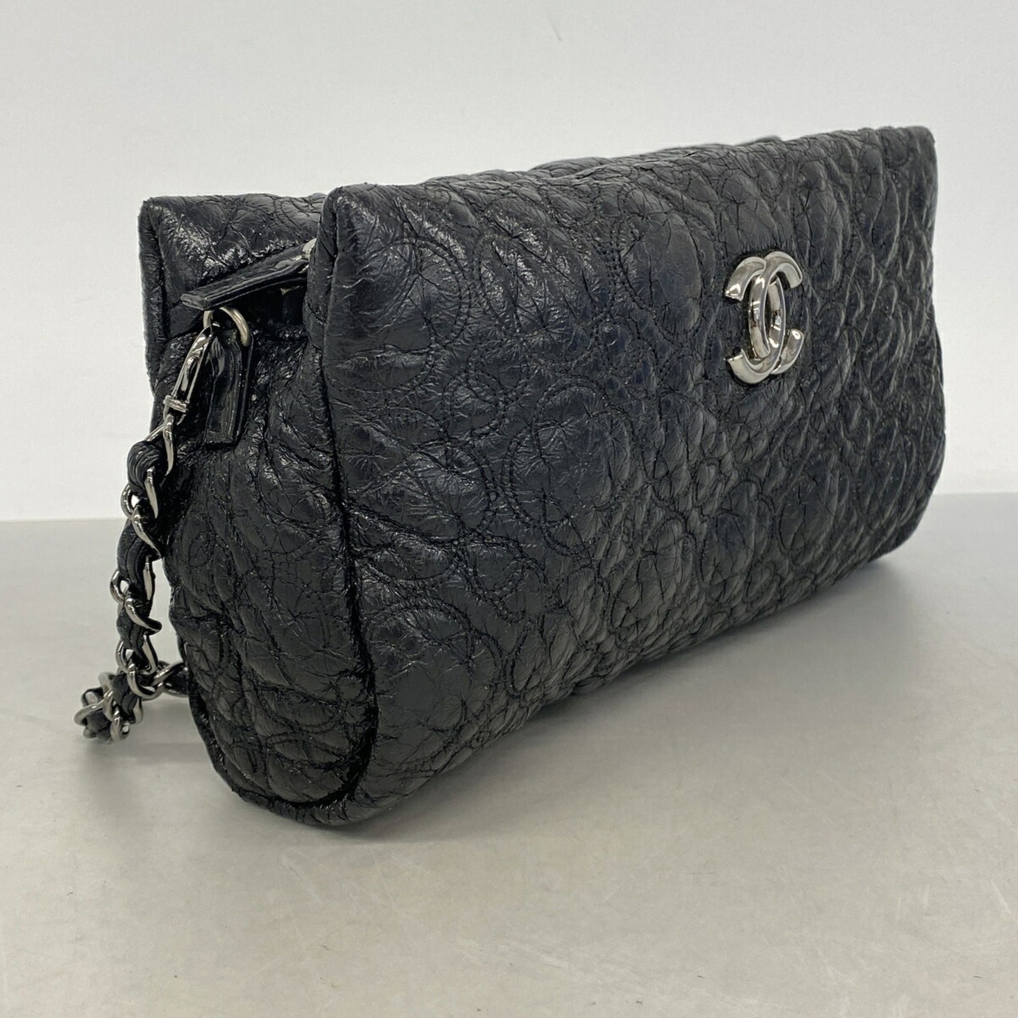 Leather Shoulder Bag (Pre-Owned) - Chanel - Modalova