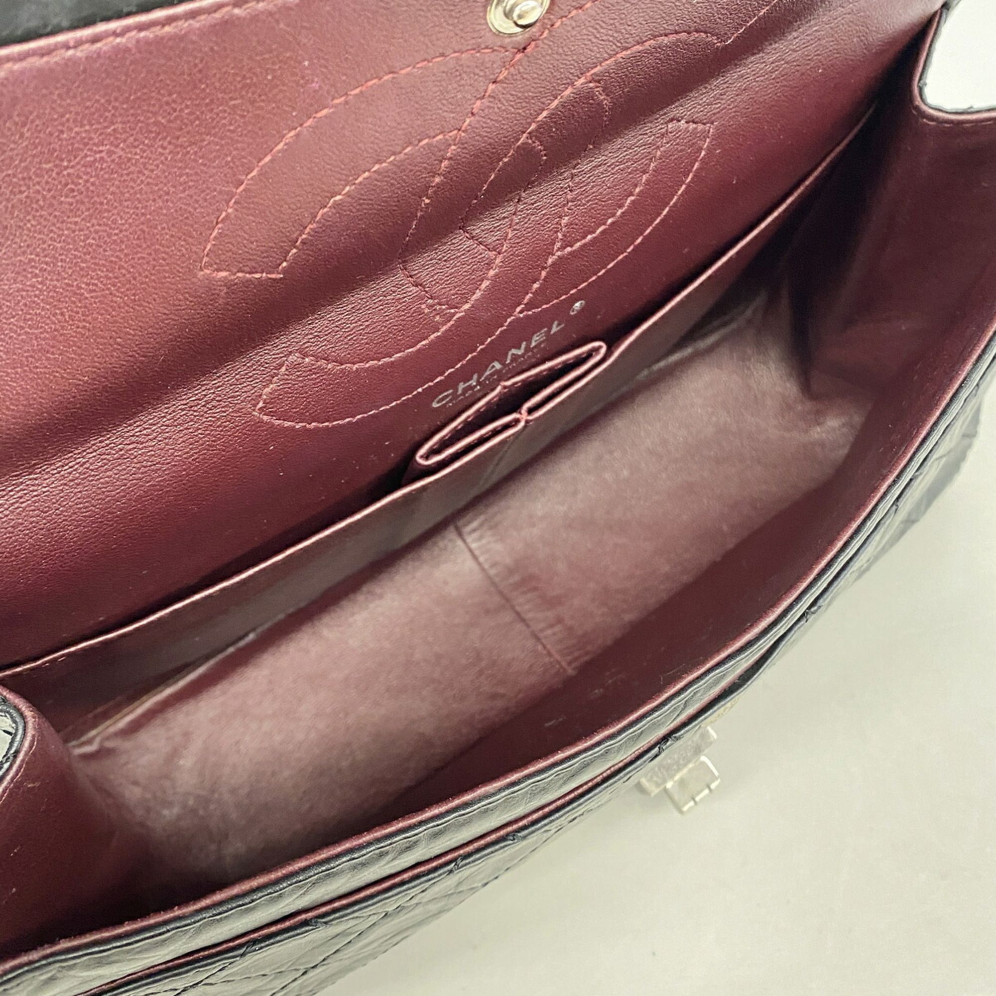 Leather Shoulder Bag (Pre-Owned) - Chanel - Modalova