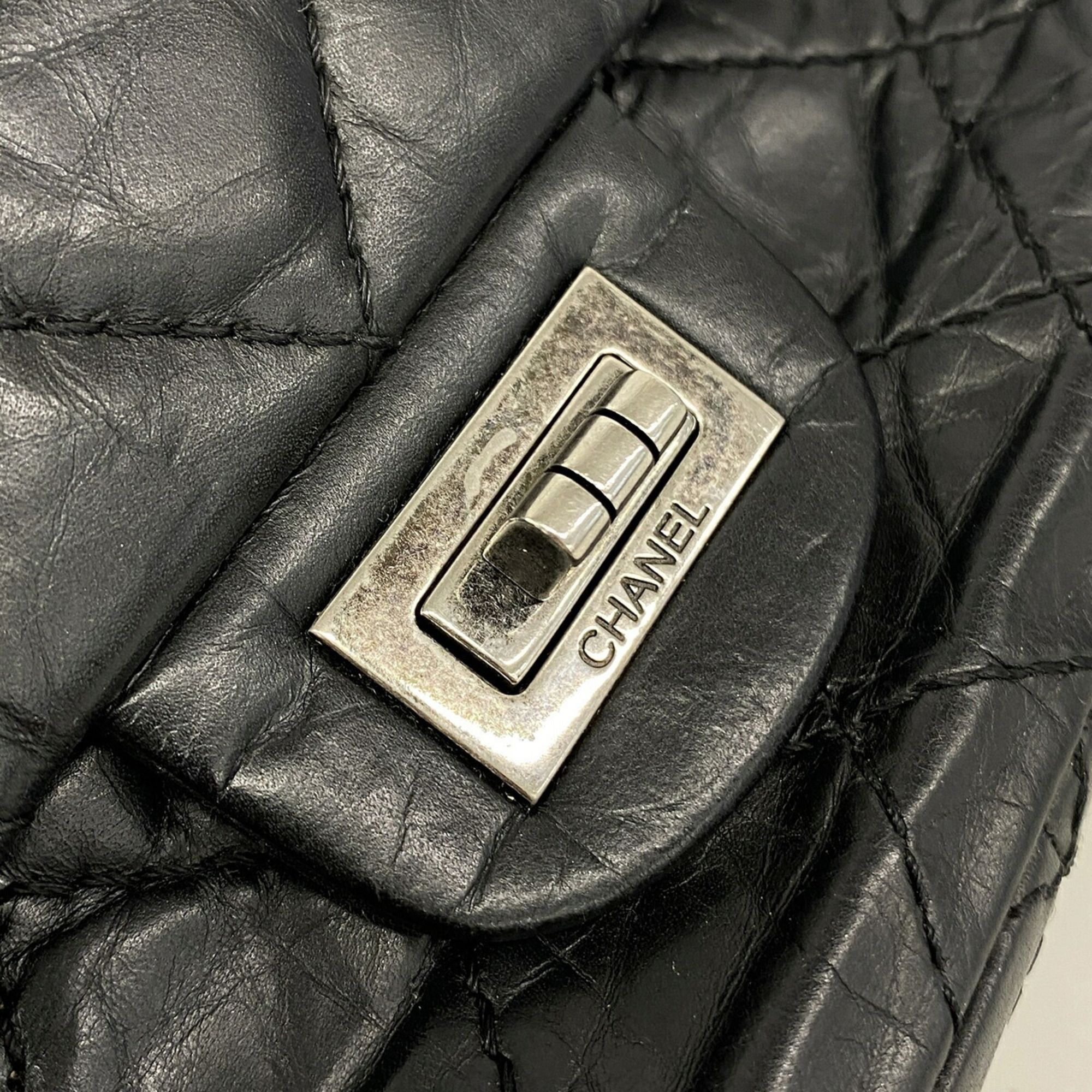 Leather Shoulder Bag (Pre-Owned) - Chanel - Modalova