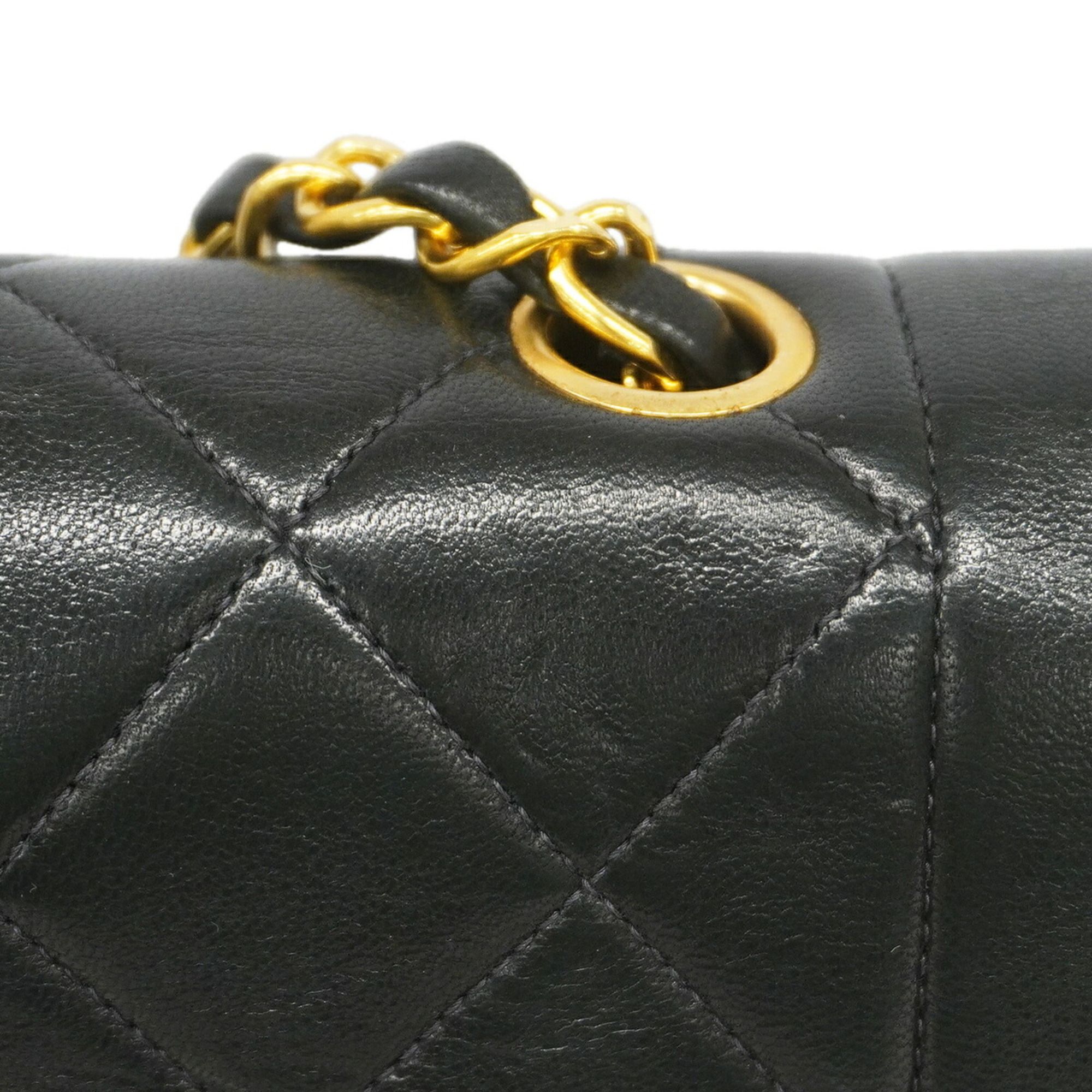 Leather Shoulder Bag (Pre-Owned) - Chanel - Modalova