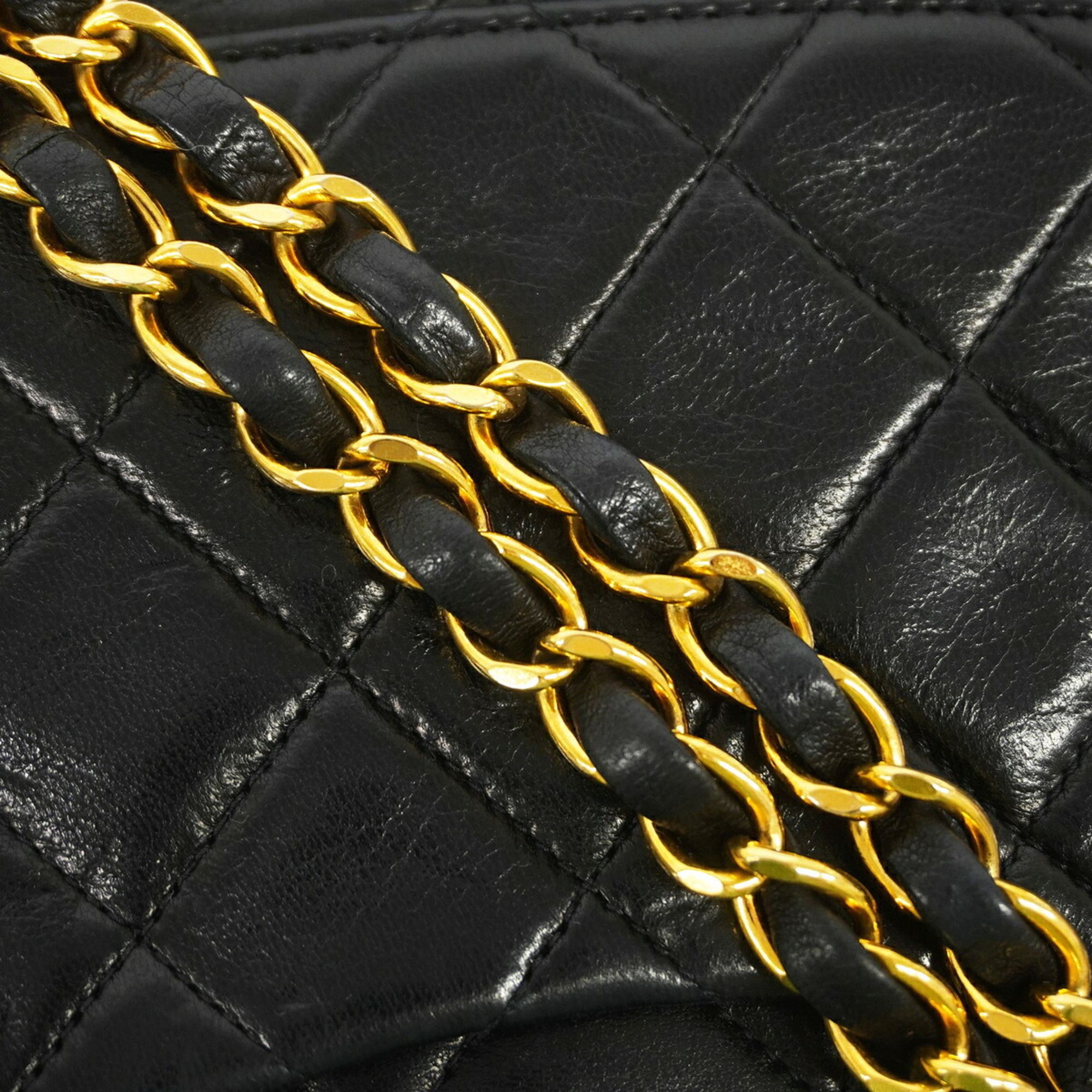 Leather Shoulder Bag (Pre-Owned) - Chanel - Modalova