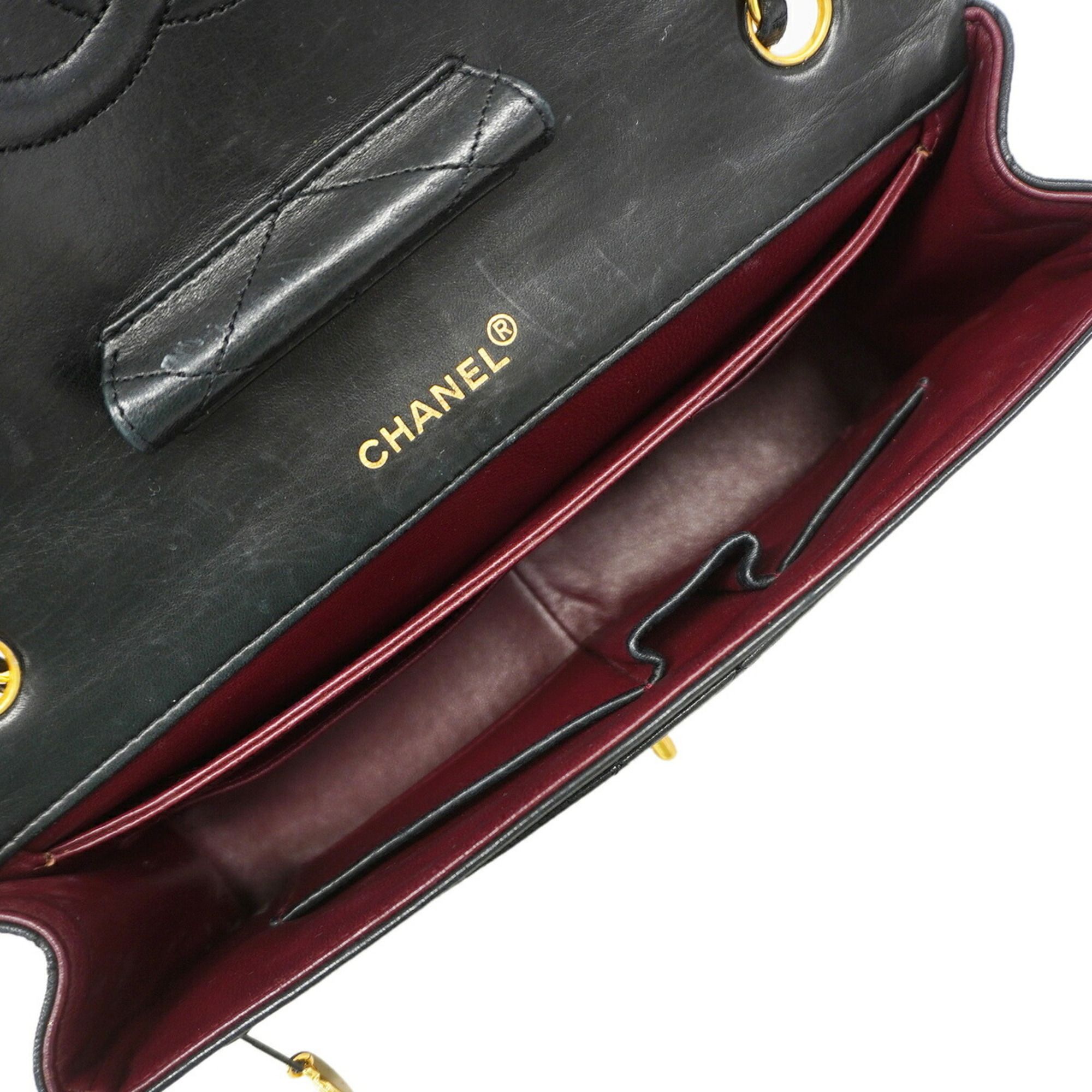 Leather Shoulder Bag (Pre-Owned) - Chanel - Modalova