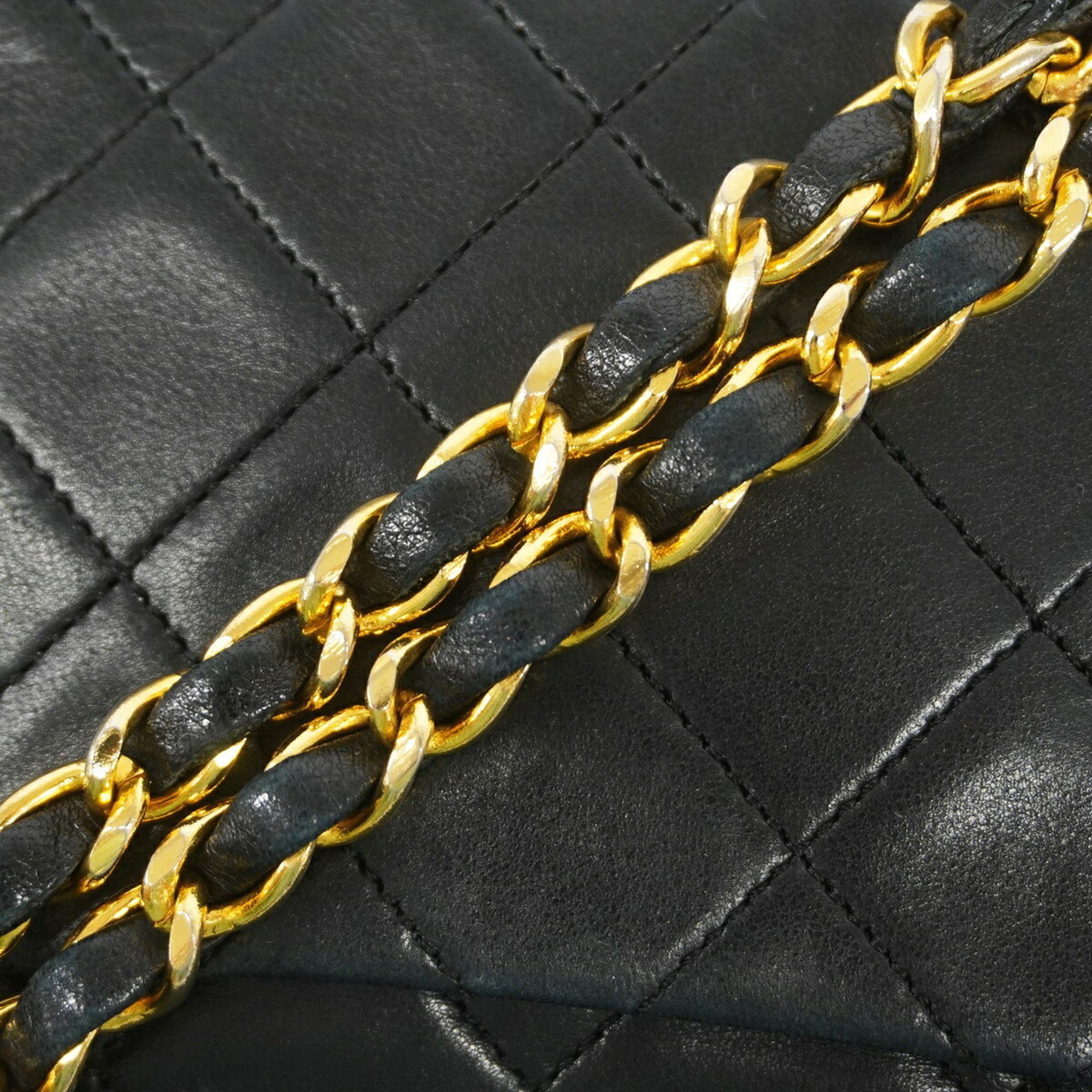 Leather Shoulder Bag (Pre-Owned) - Chanel - Modalova