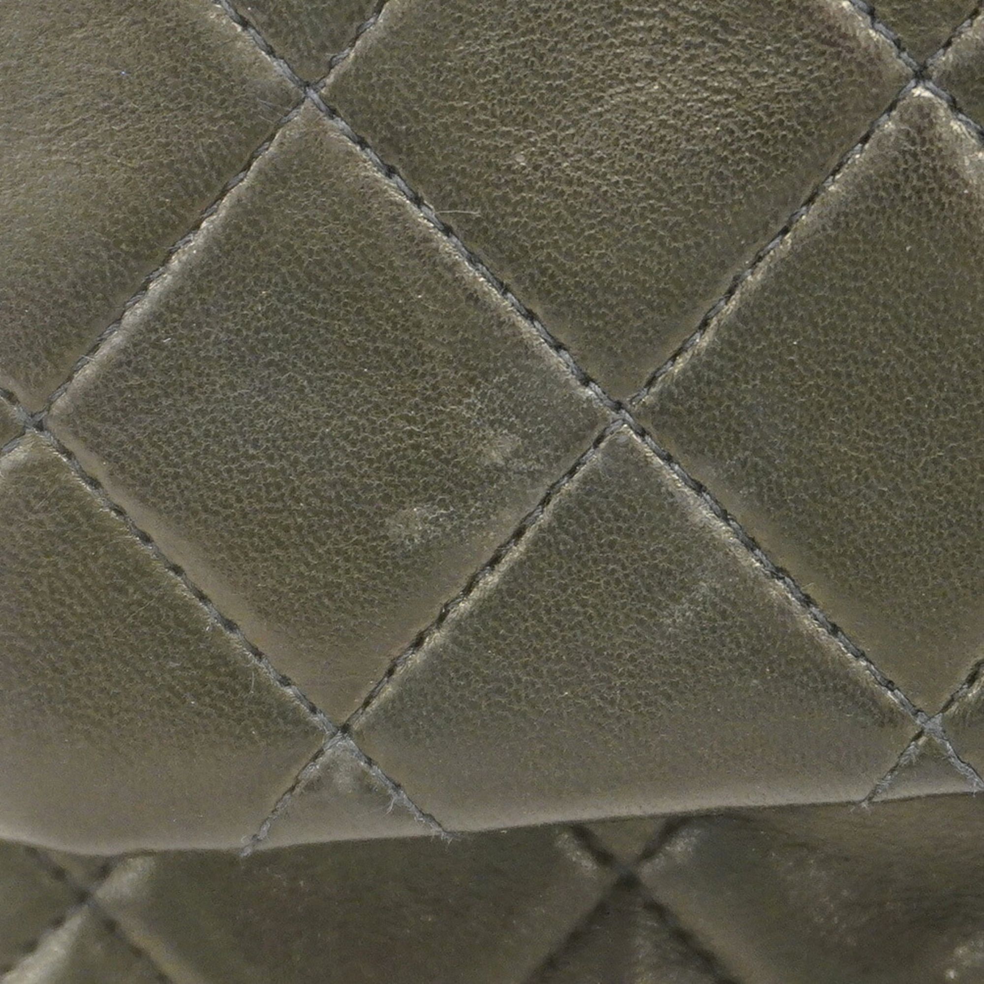 Leather Shoulder Bag (Pre-Owned) - Chanel - Modalova