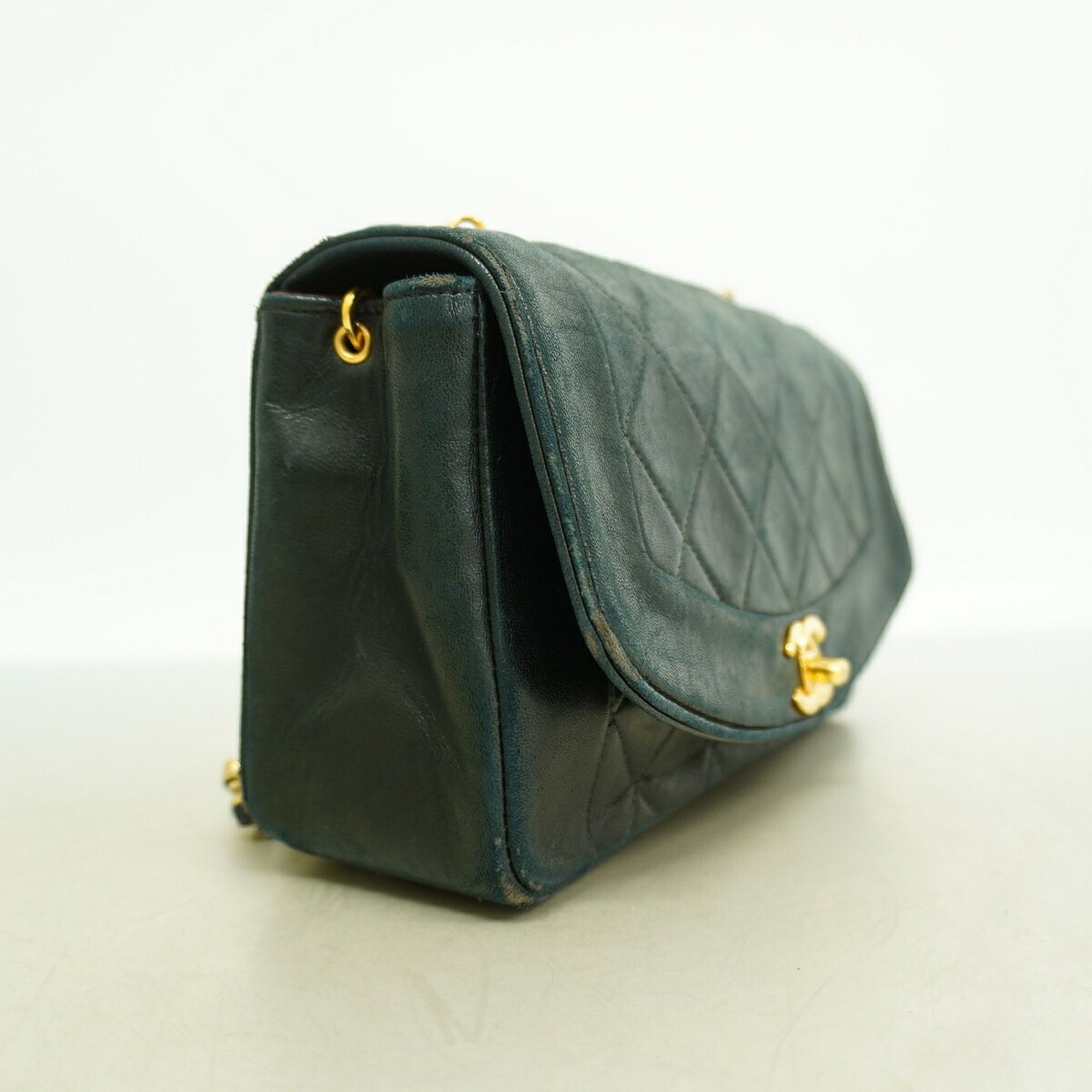 Leather Shoulder Bag (Pre-Owned) - Chanel - Modalova