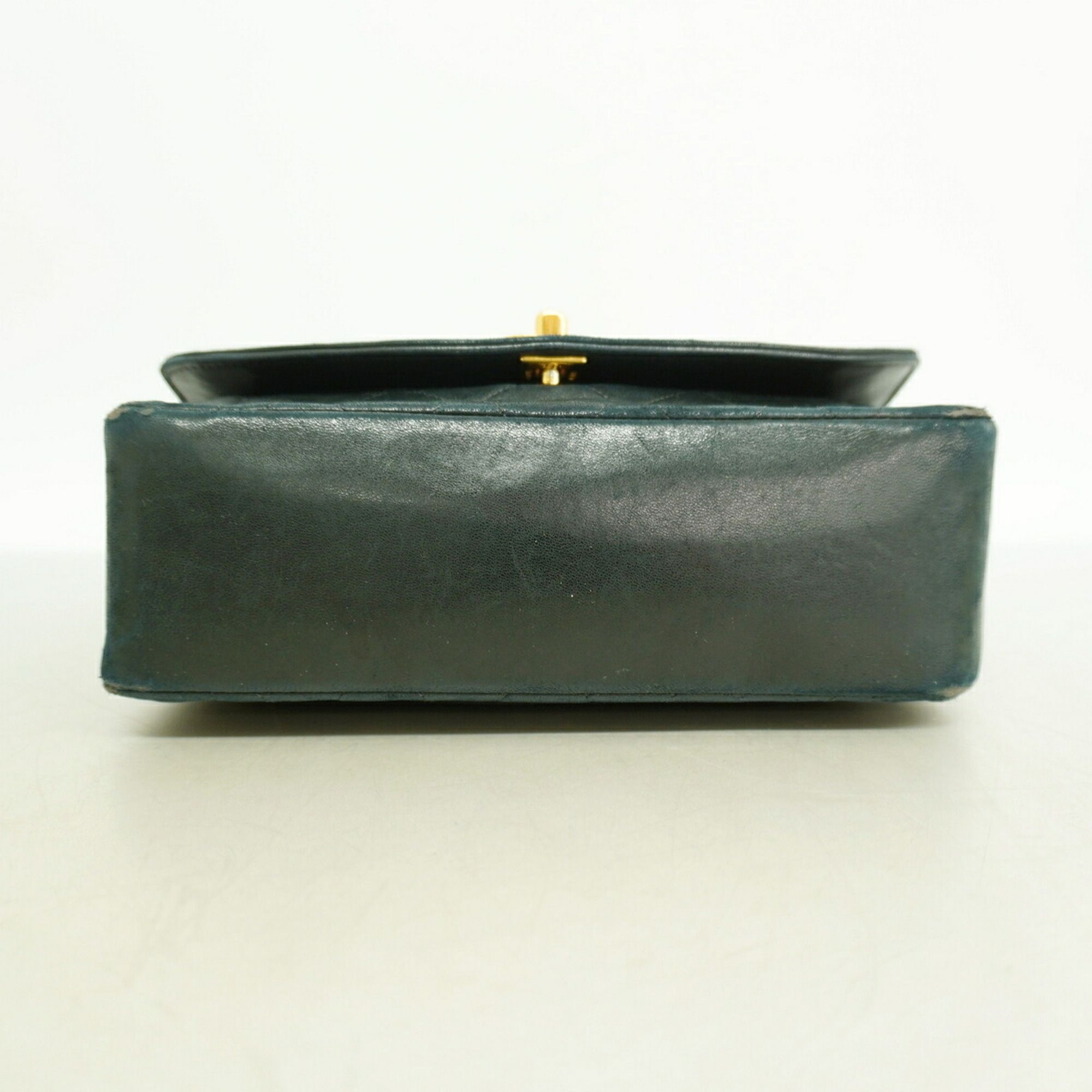 Leather Shoulder Bag (Pre-Owned) - Chanel - Modalova