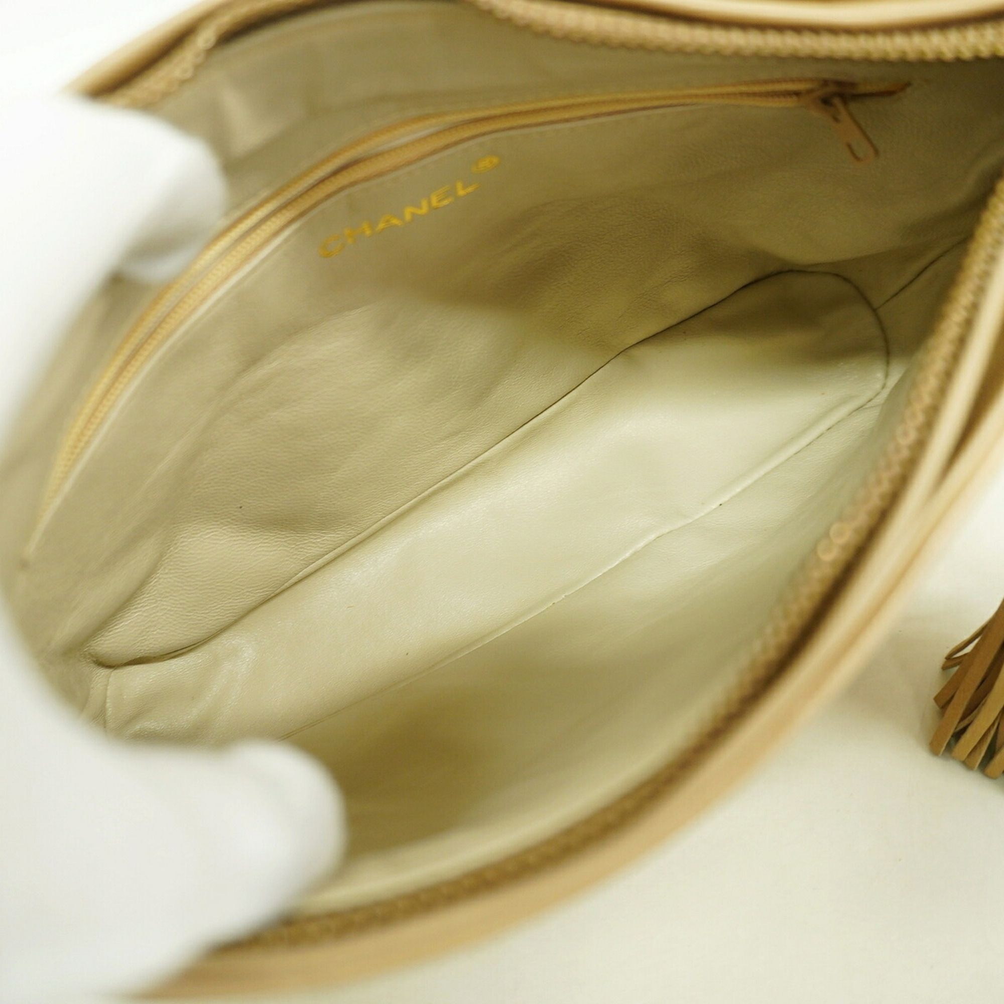 Leather Shoulder Bag (Pre-Owned) - Chanel - Modalova