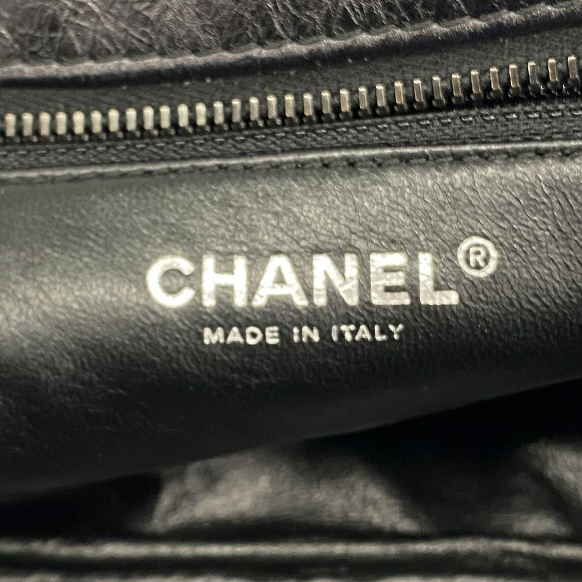 Leather Shoulder Bag (Pre-Owned) - Chanel - Modalova