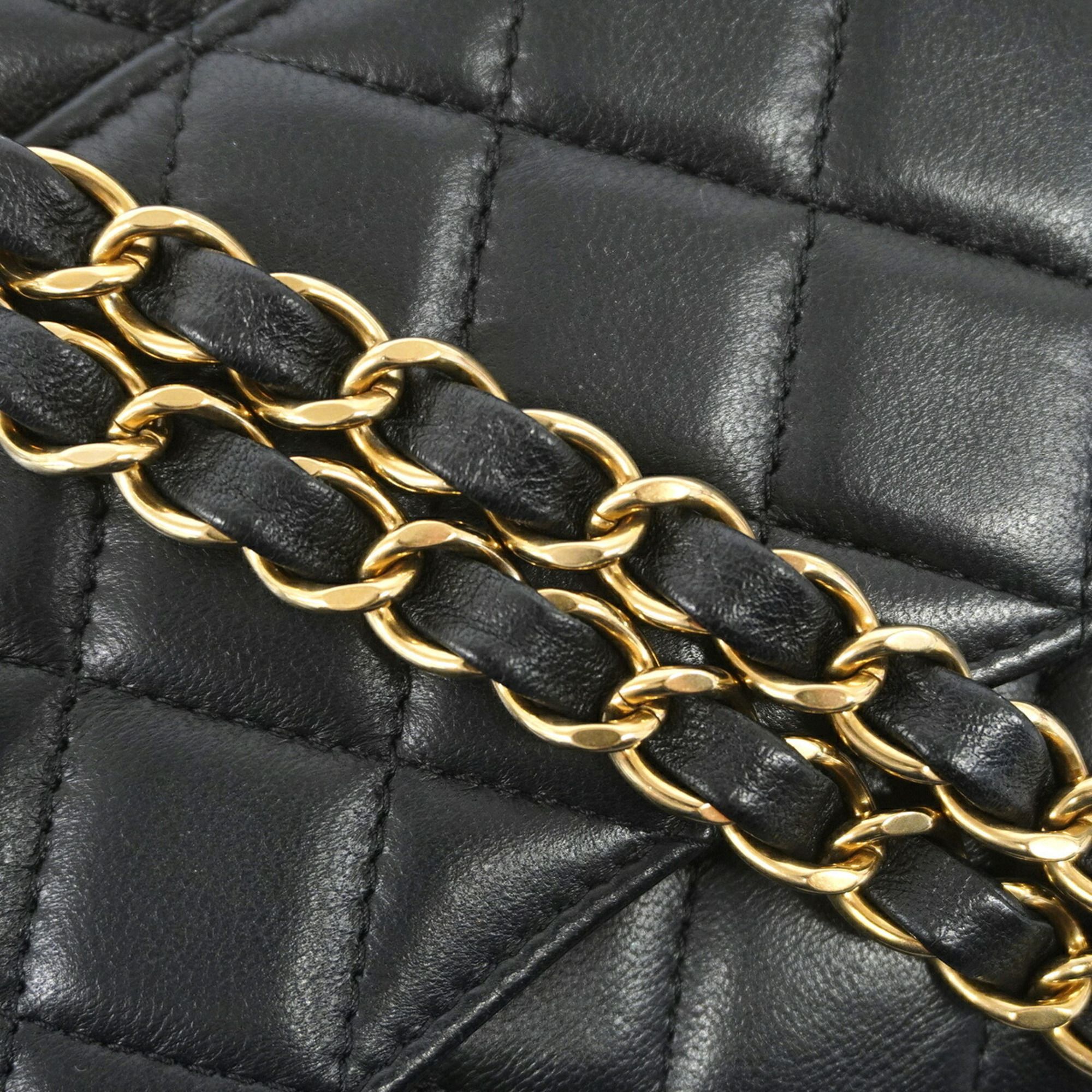 Leather Shoulder Bag (Pre-Owned) - Chanel - Modalova