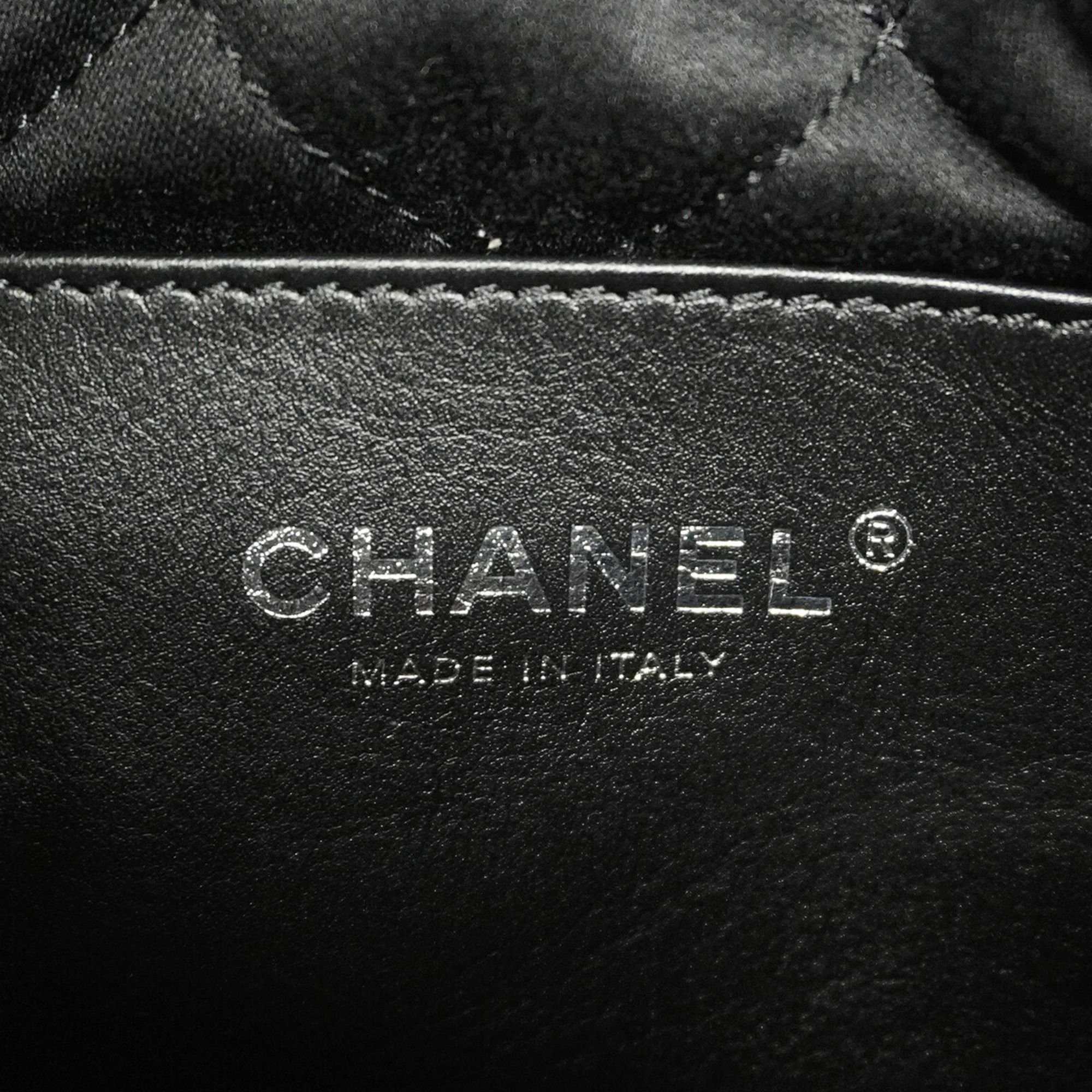 Leather Shoulder Bag (Pre-Owned) - Chanel - Modalova