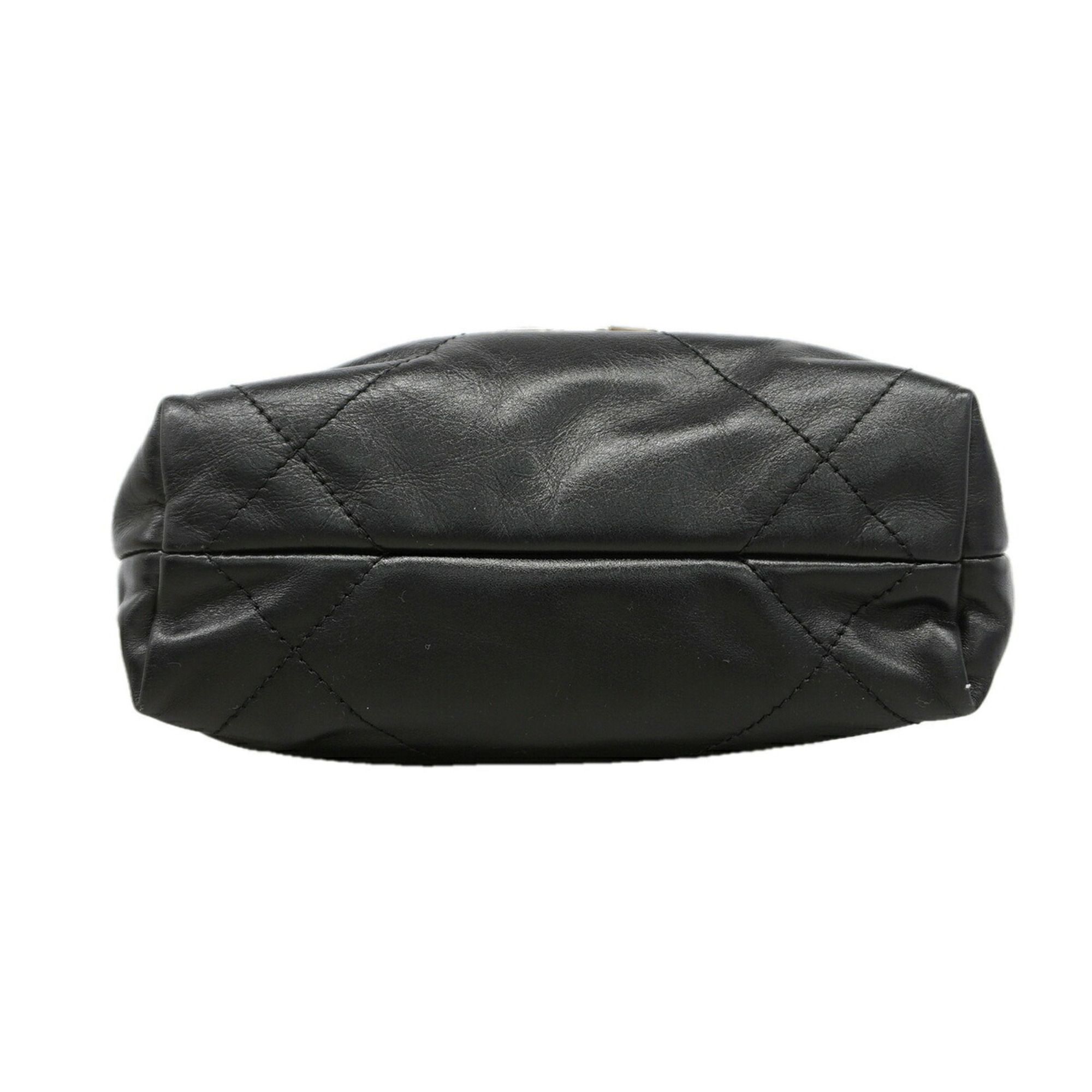 Leather Shoulder Bag (Pre-Owned) - Chanel - Modalova