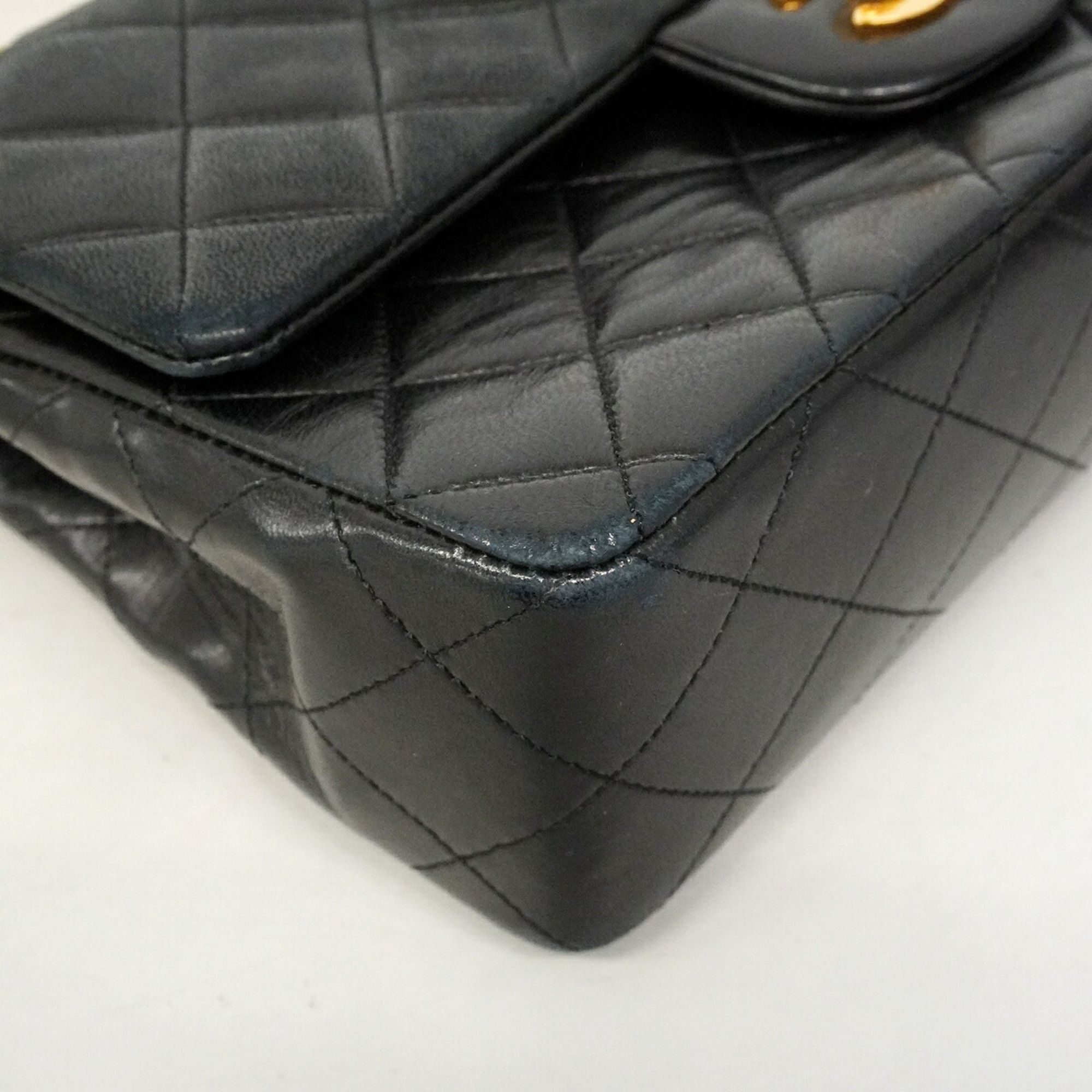 Leather Shoulder Bag (Pre-Owned) - Chanel - Modalova