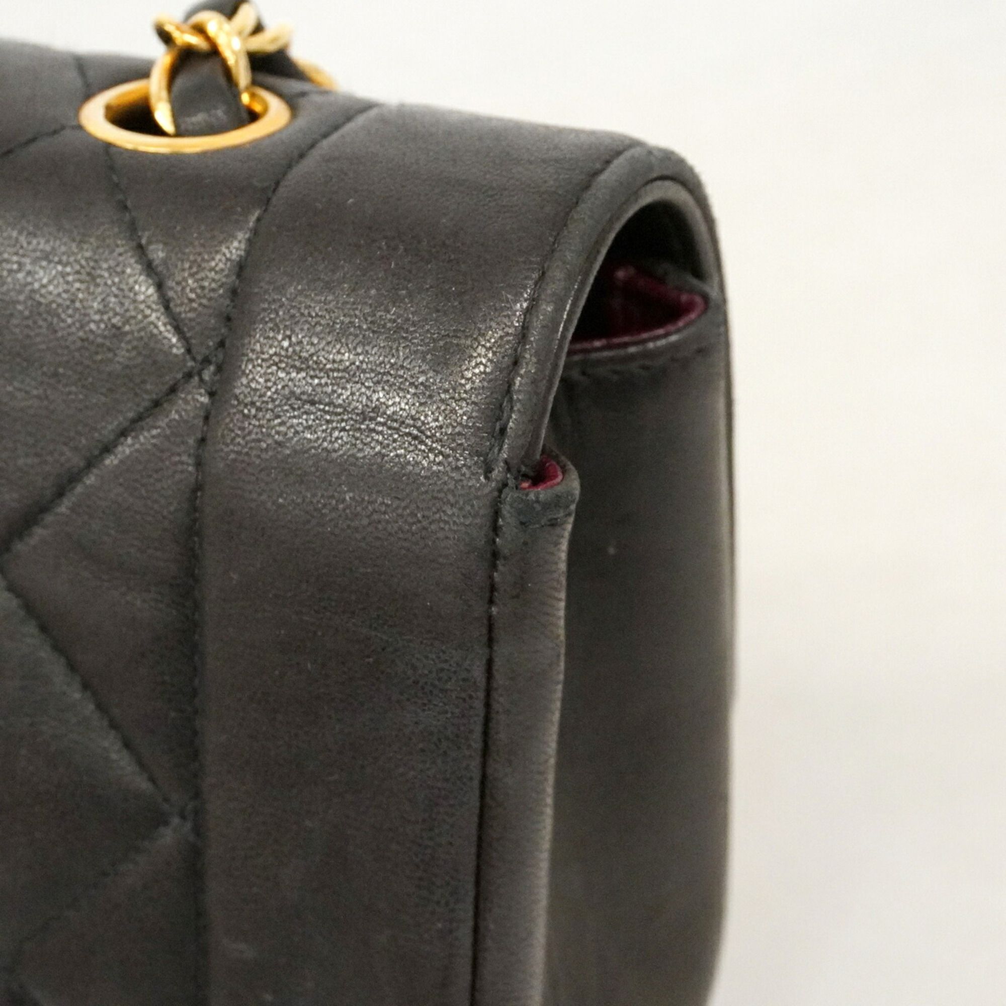 Leather Shoulder Bag (Pre-Owned) - Chanel - Modalova