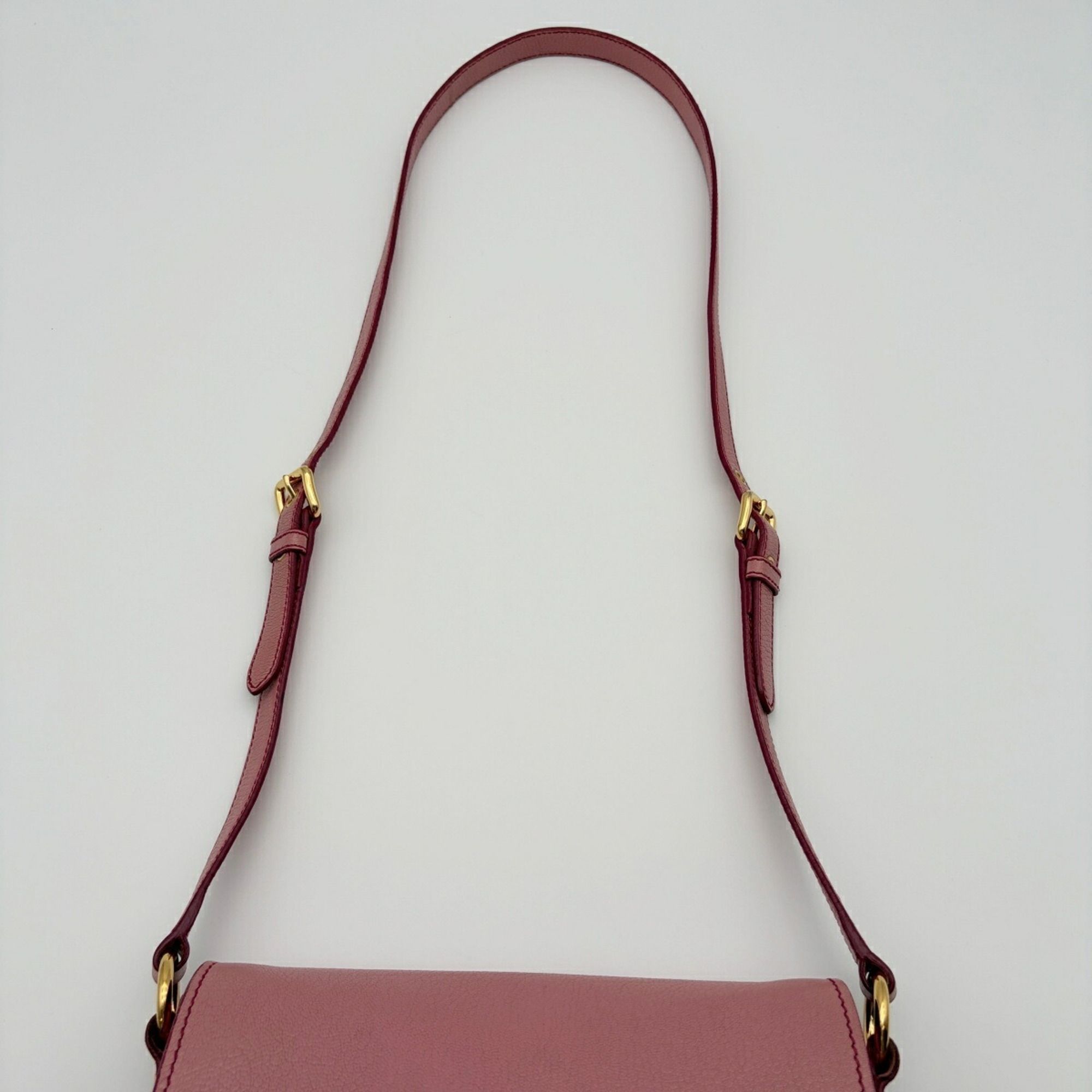 Leather Shoulder Bag (Pre-Owned) - Miu Miu - Modalova