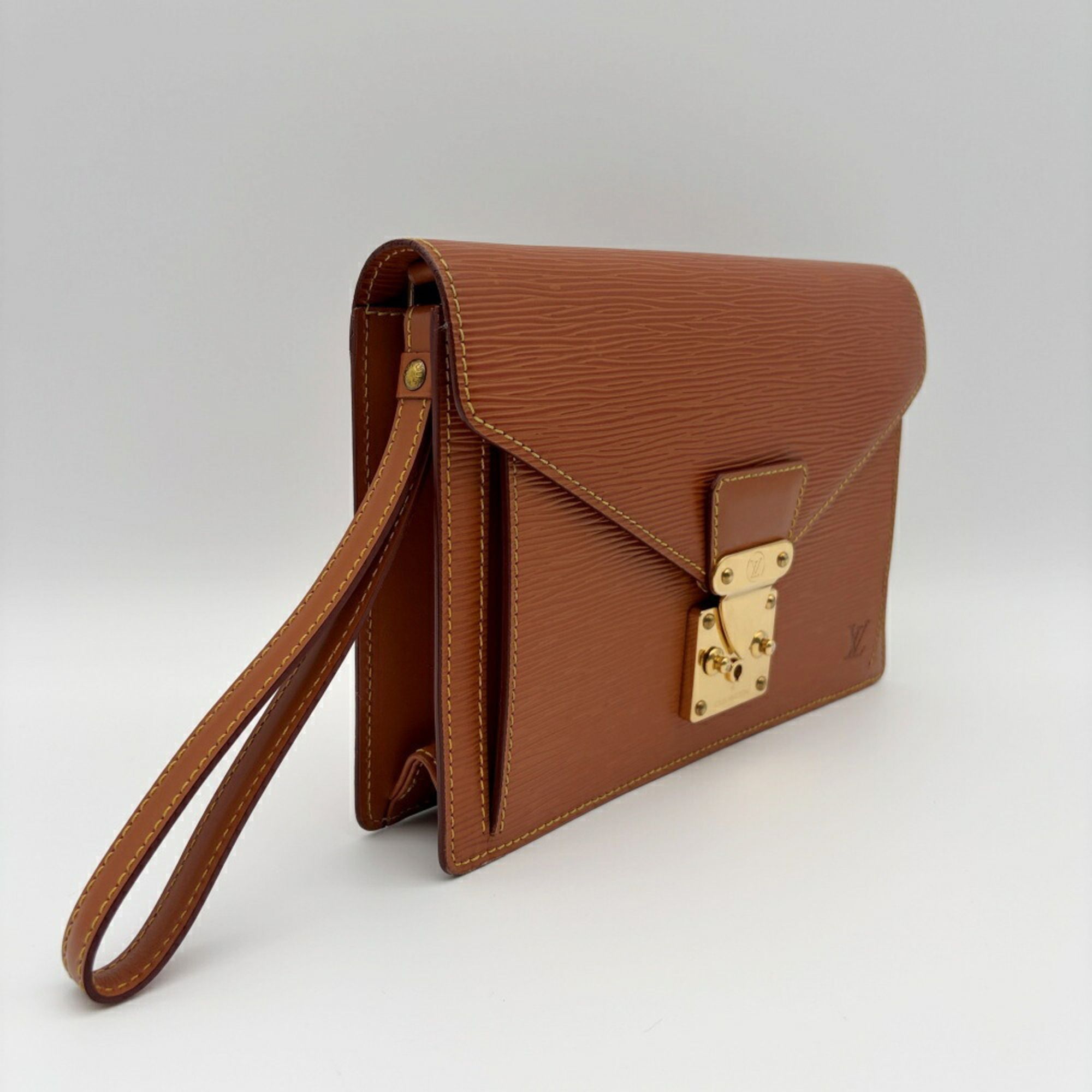 Epi Leather Clutch Bag Pochette (Pre-Owned) - Louis Vuitton - Modalova