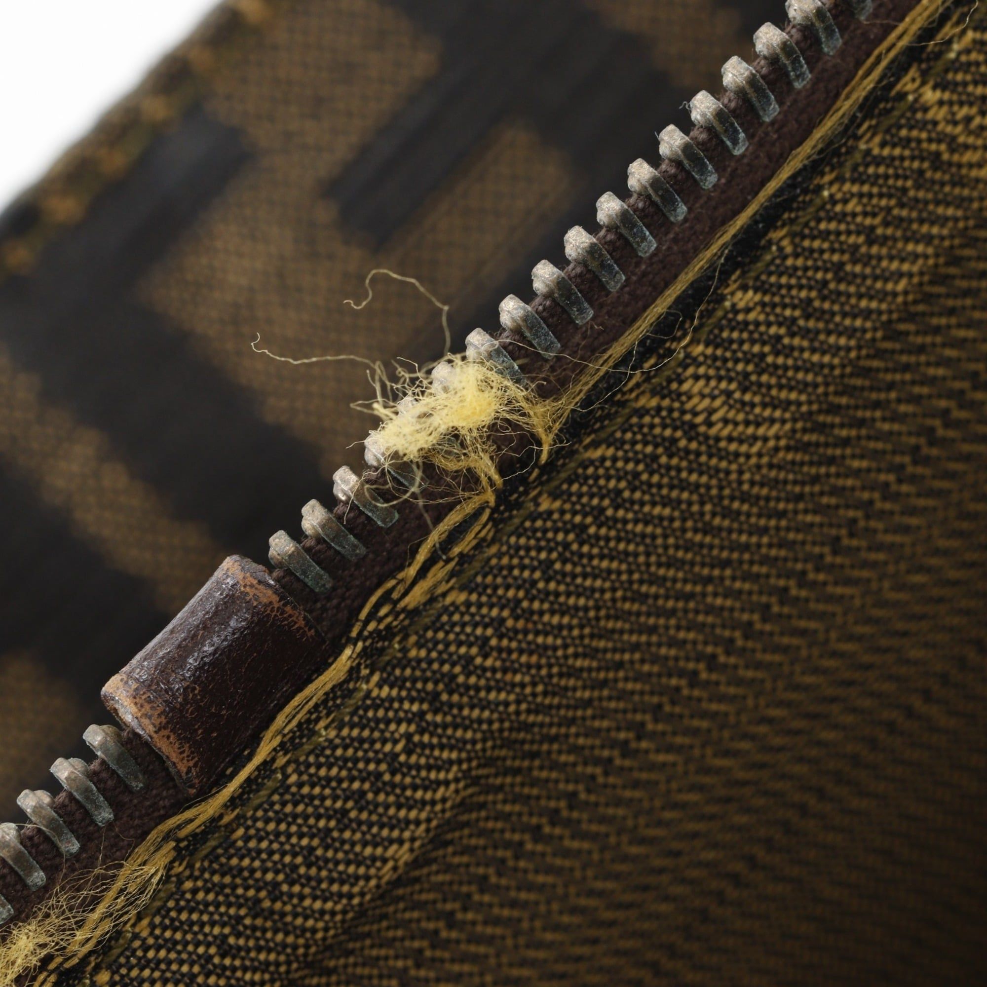 Canvas Leather Handbag (Pre-Owned) - Fendi - Modalova
