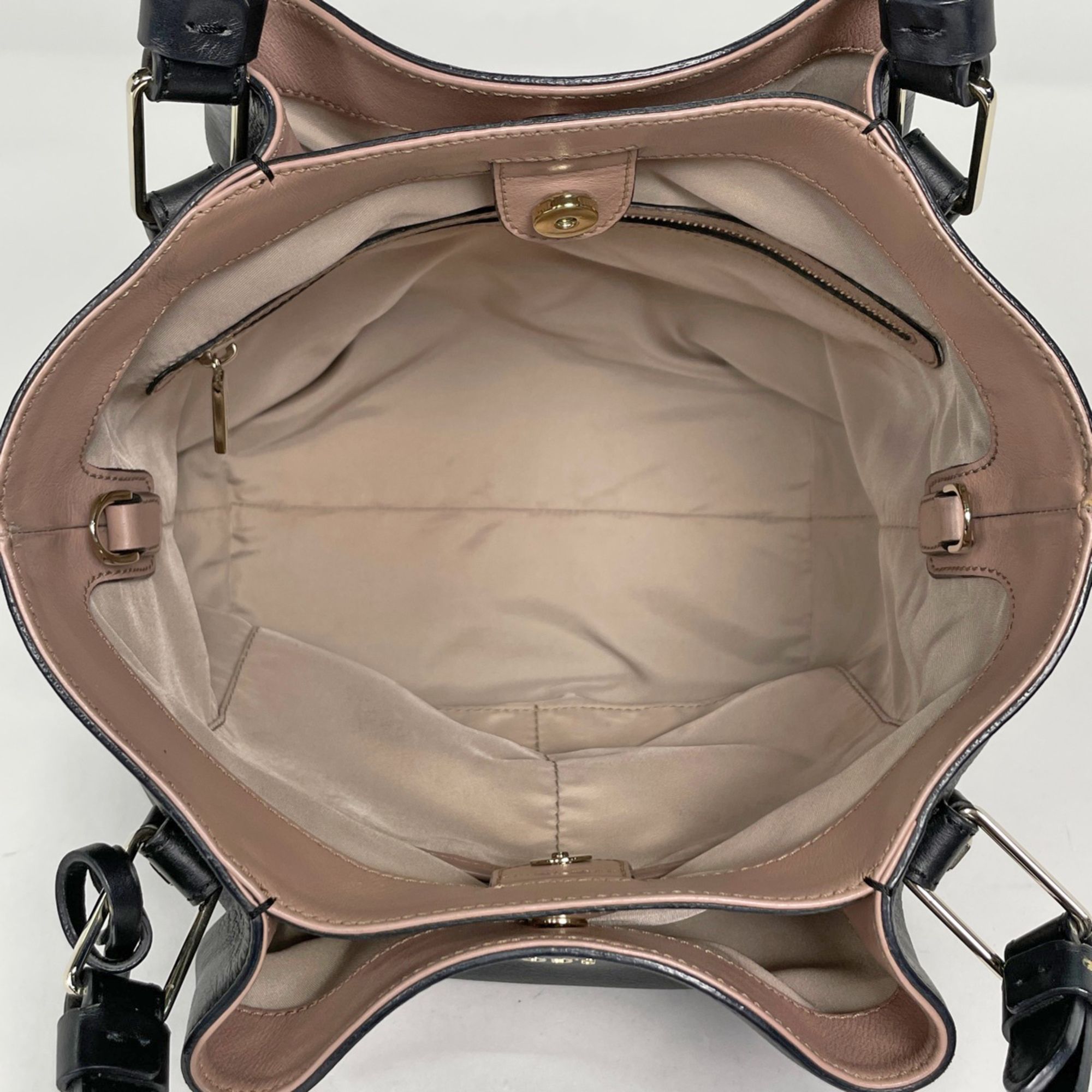 Leather Handbag Shoulder Bag (Pre-Owned) - Tod's - Modalova