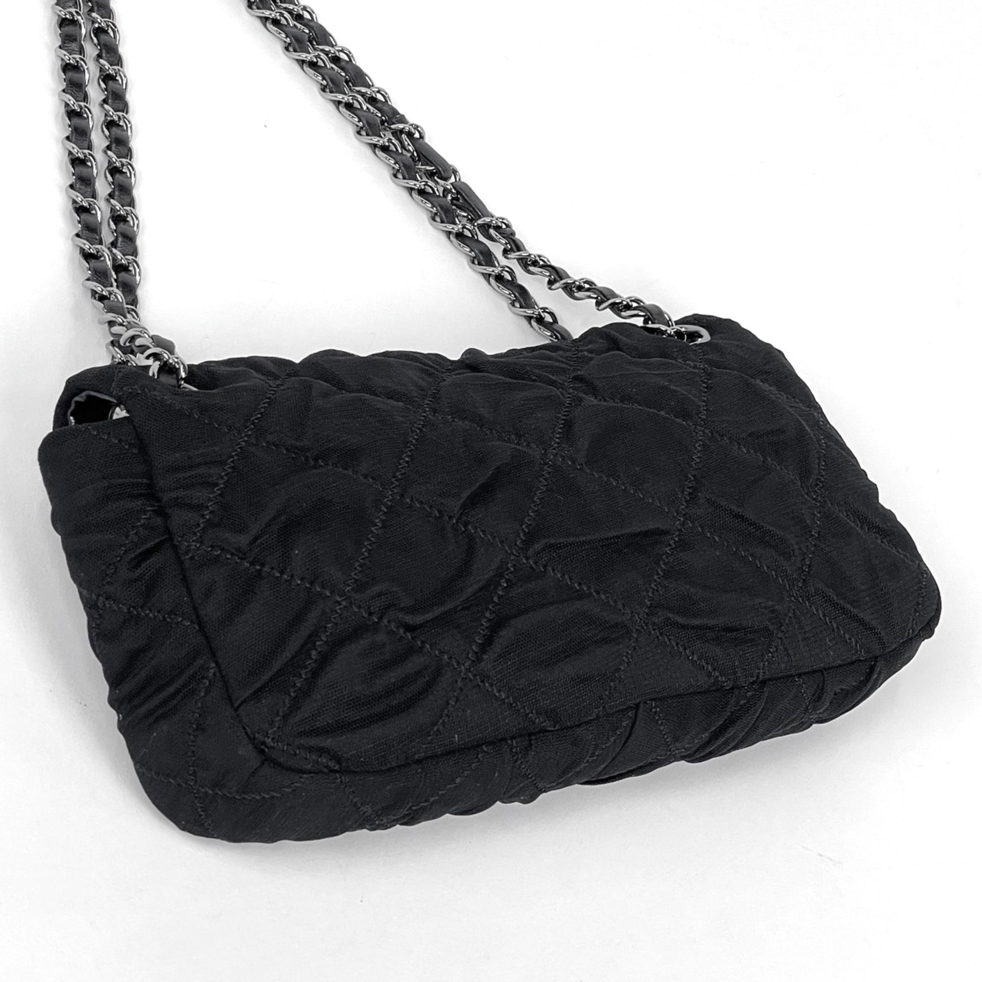 Canvas Leather Shoulder Bag (Pre-Owned) - Chanel - Modalova