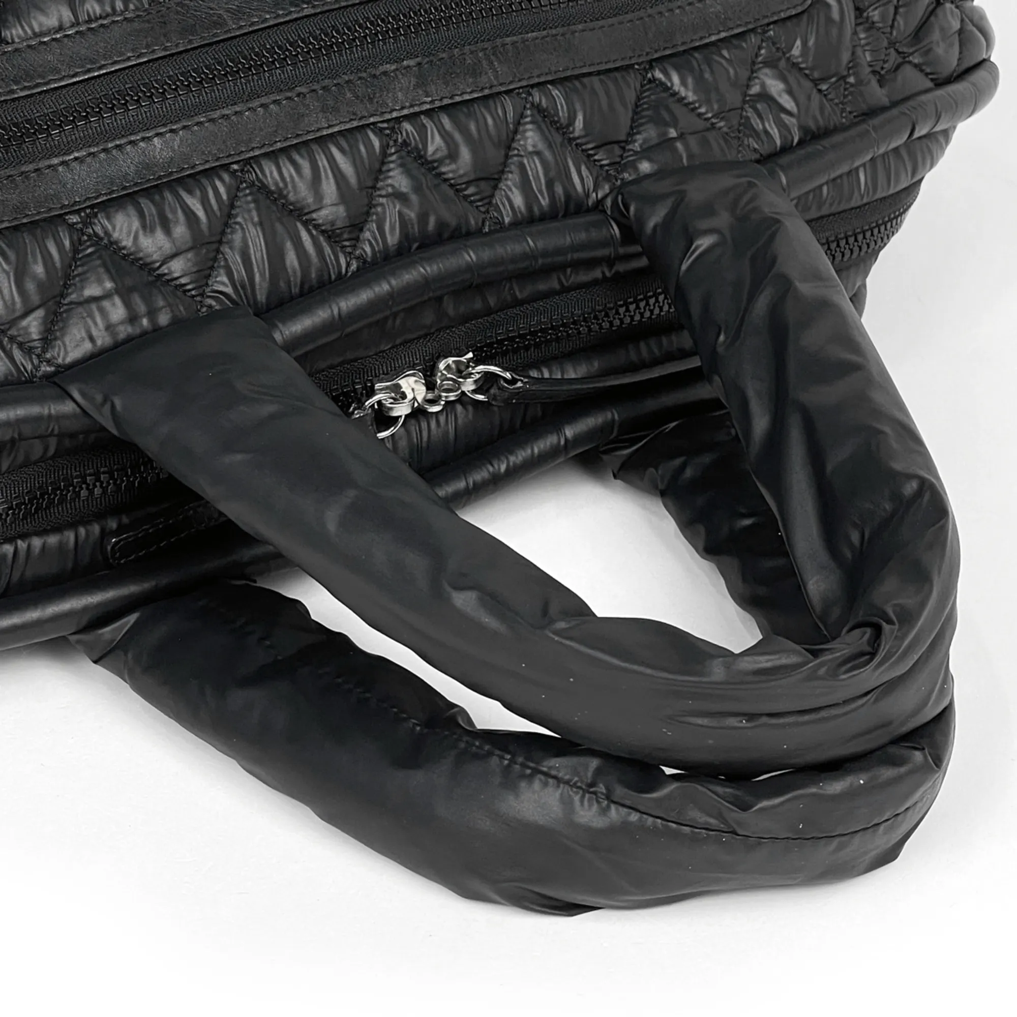 Nylon Leather Handbag (Pre-Owned) - Chanel - Modalova