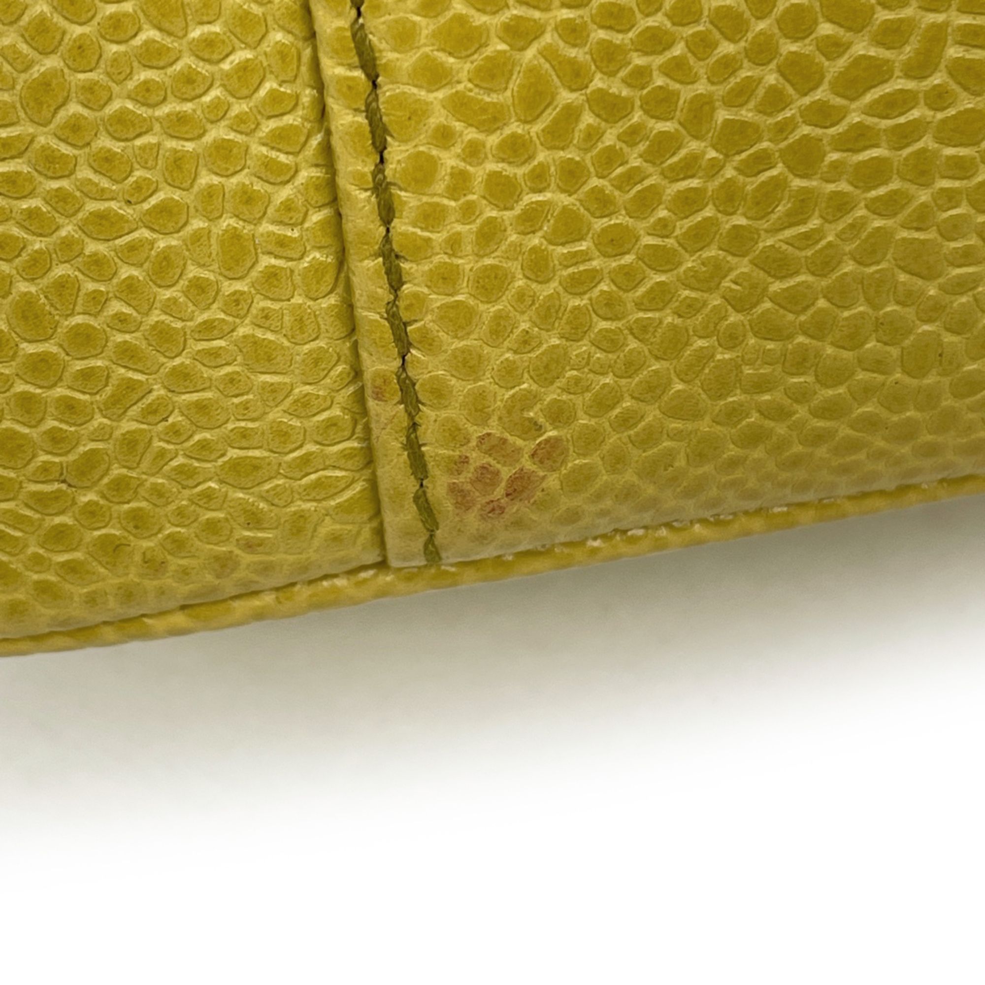Grained Calfskin Pouch Vanity Bag (Pre-Owned) - Chanel - Modalova