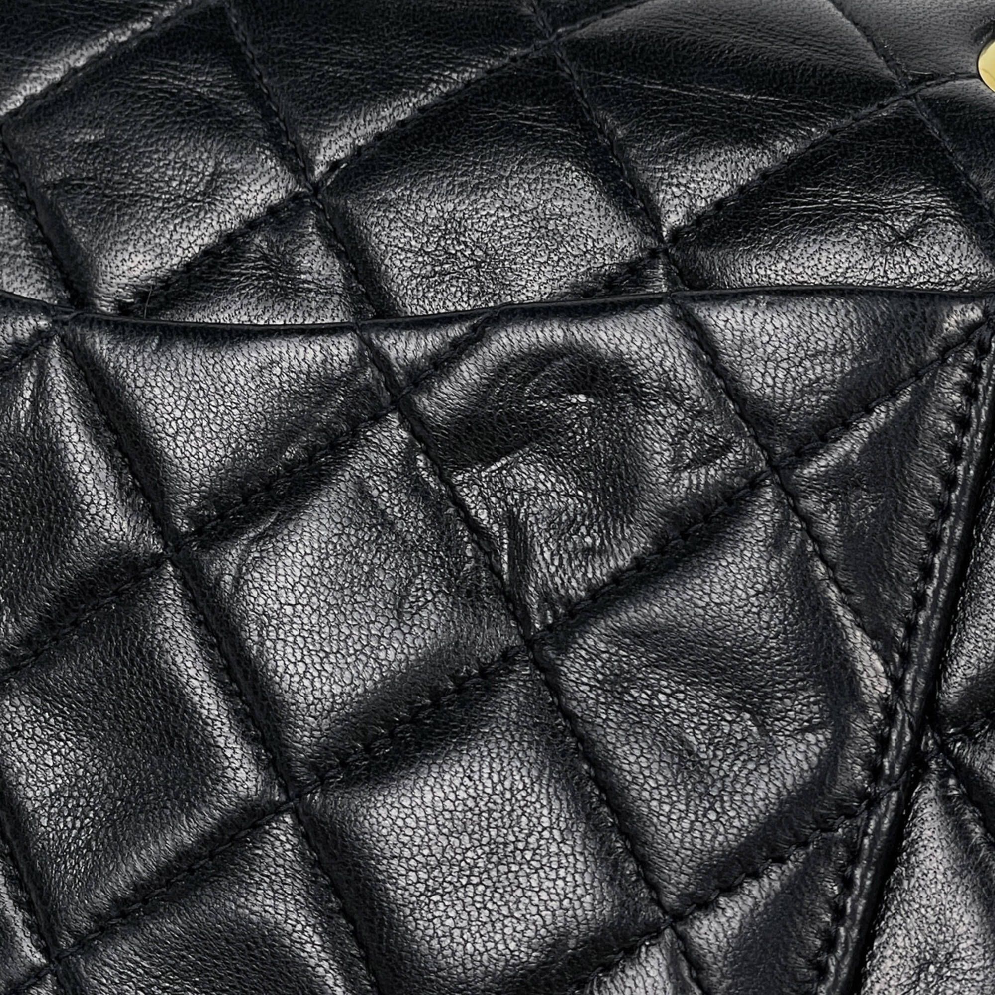 Matelasse Leather Shoulder Bag (Pre-Owned) - Chanel - Modalova