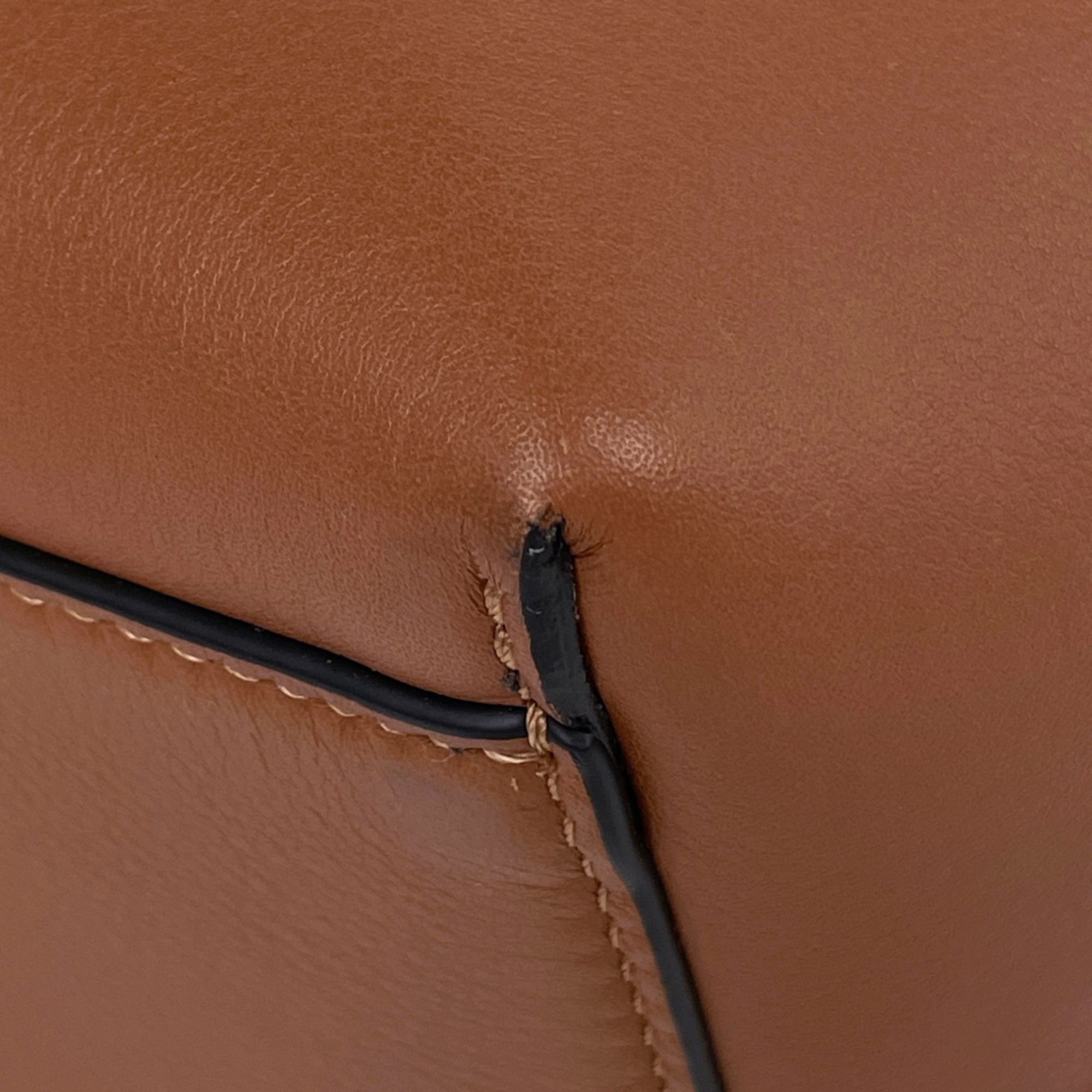 Leather Handbag (Pre-Owned) - Loewe - Modalova