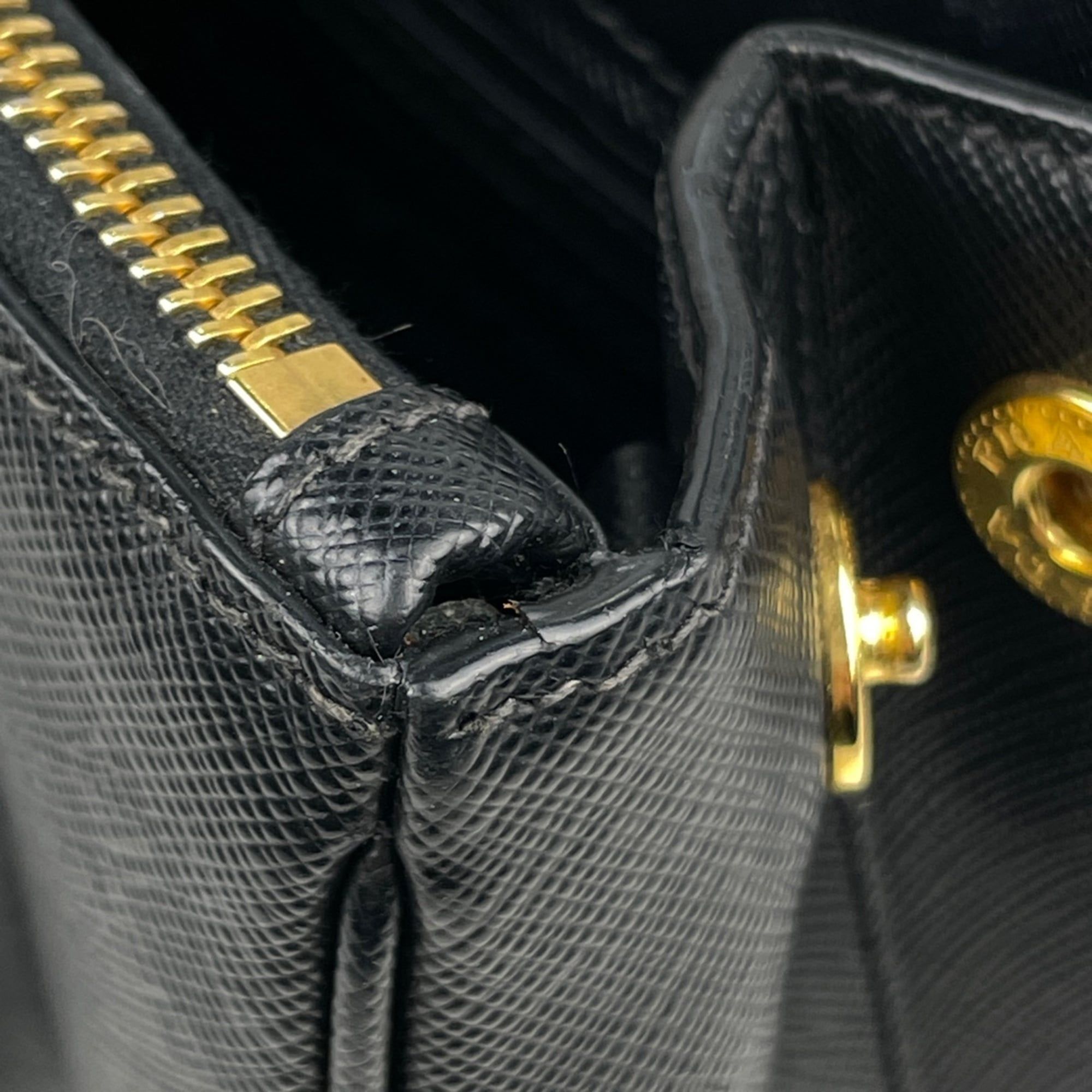 Leather Handbag (Pre-Owned) - Prada - Modalova