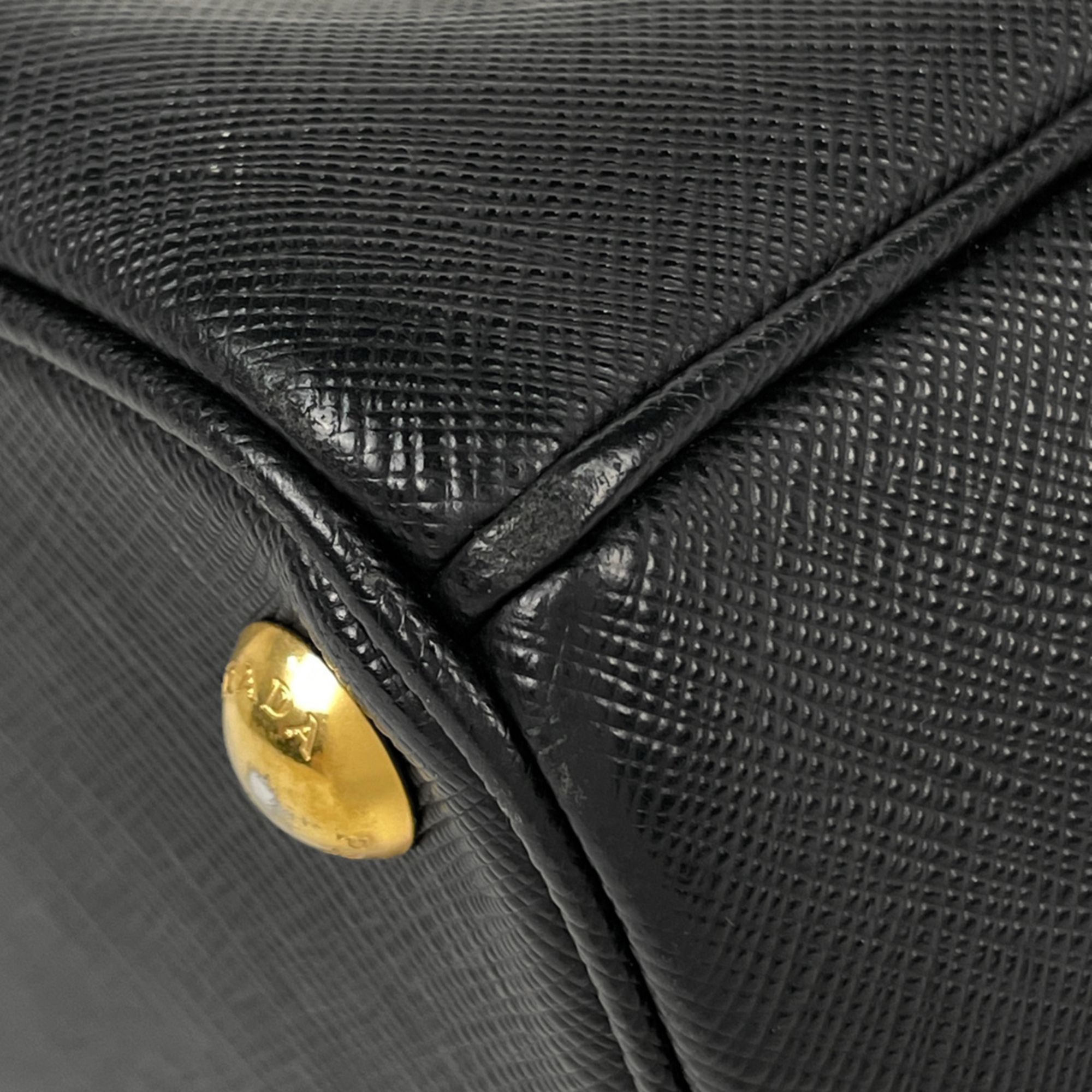 Leather Handbag (Pre-Owned) - Prada - Modalova