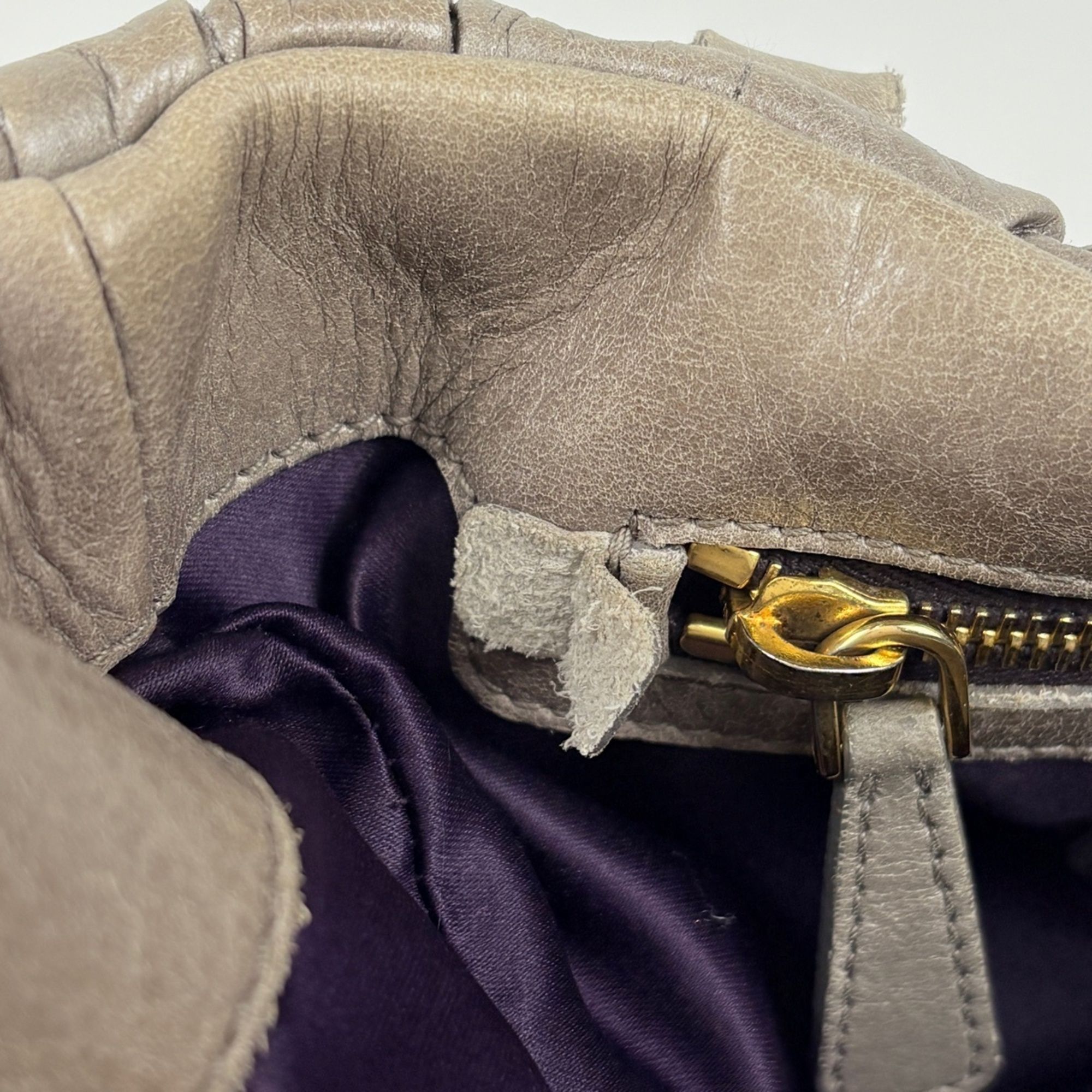 Matelasse Leather Handbag (Pre-Owned) - Miu Miu - Modalova