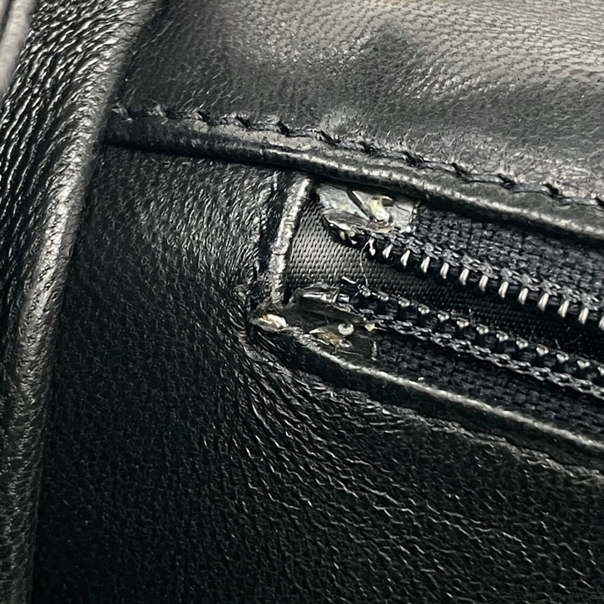 Leather Shoulder Bag (Pre-Owned) - Chanel - Modalova