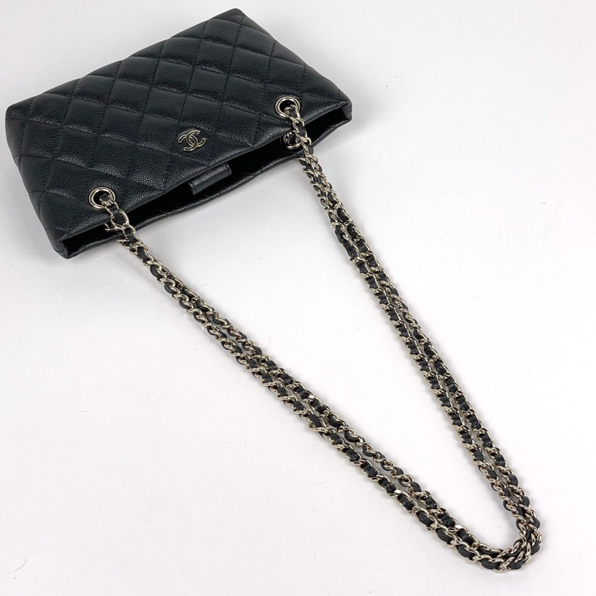 Grained Calfskin Shoulder Bag (Pre-Owned) - Chanel - Modalova
