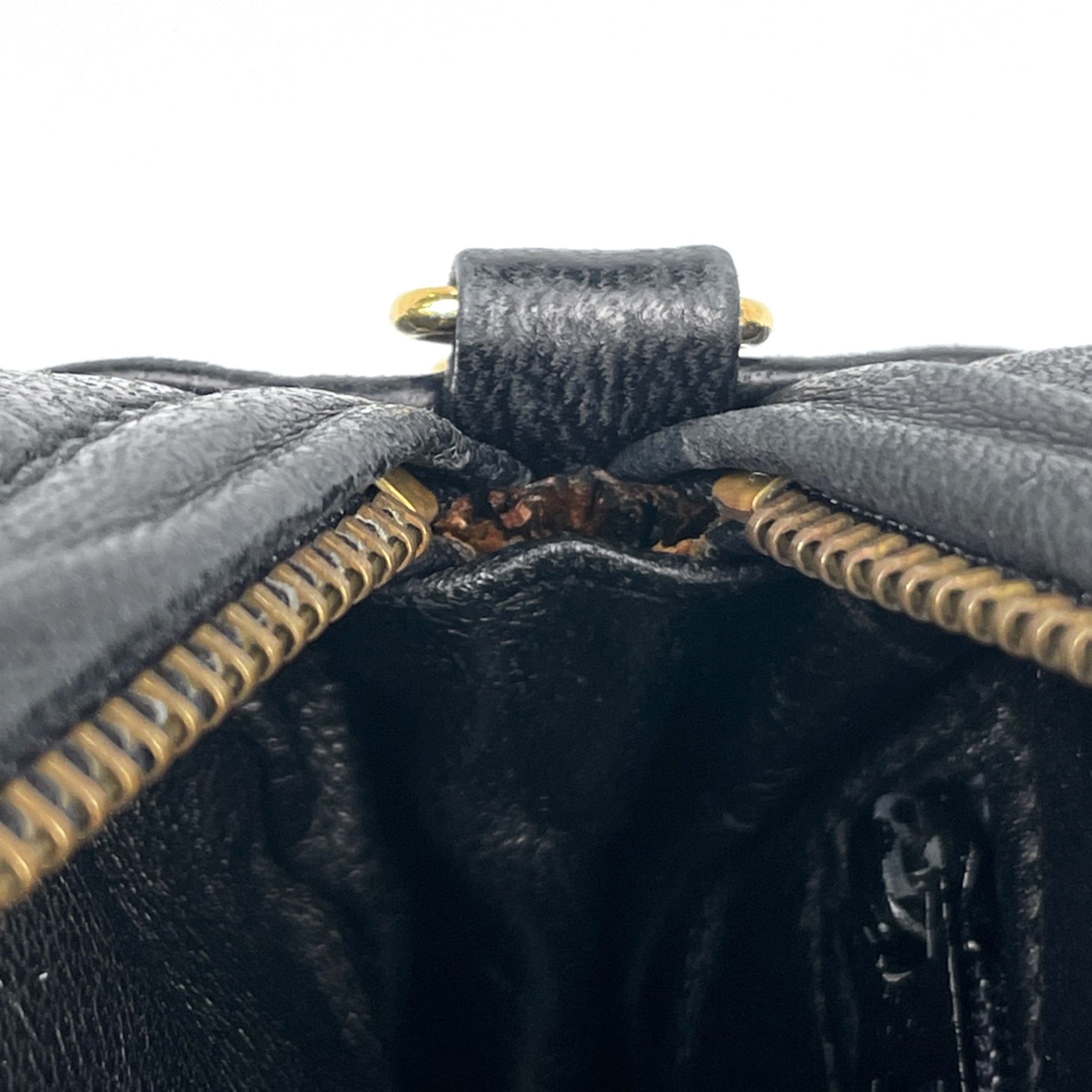 Leather Shoulder Bag (Pre-Owned) - Chanel - Modalova